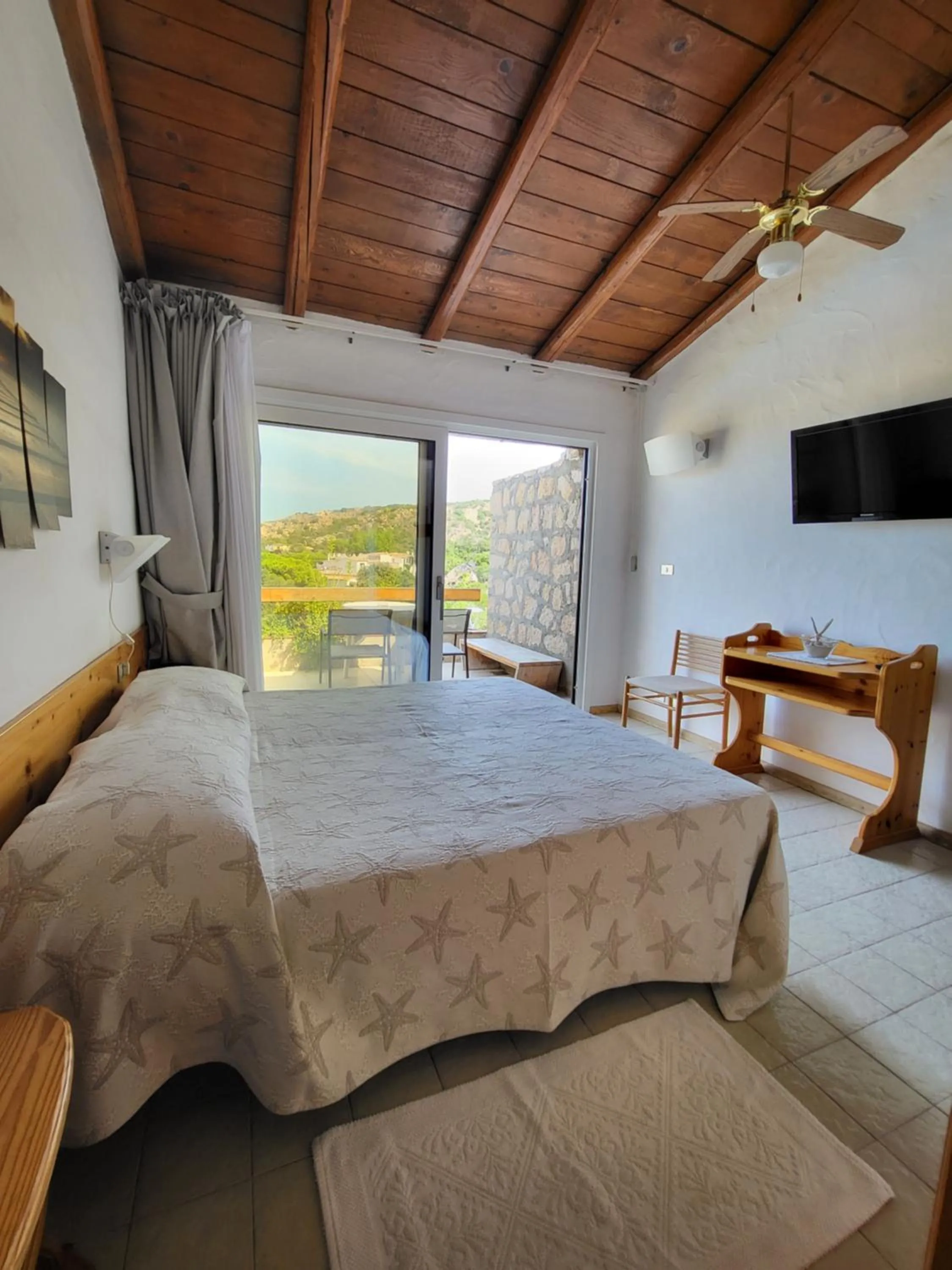 Photo of the whole room, Bed in Hotel Olimpia