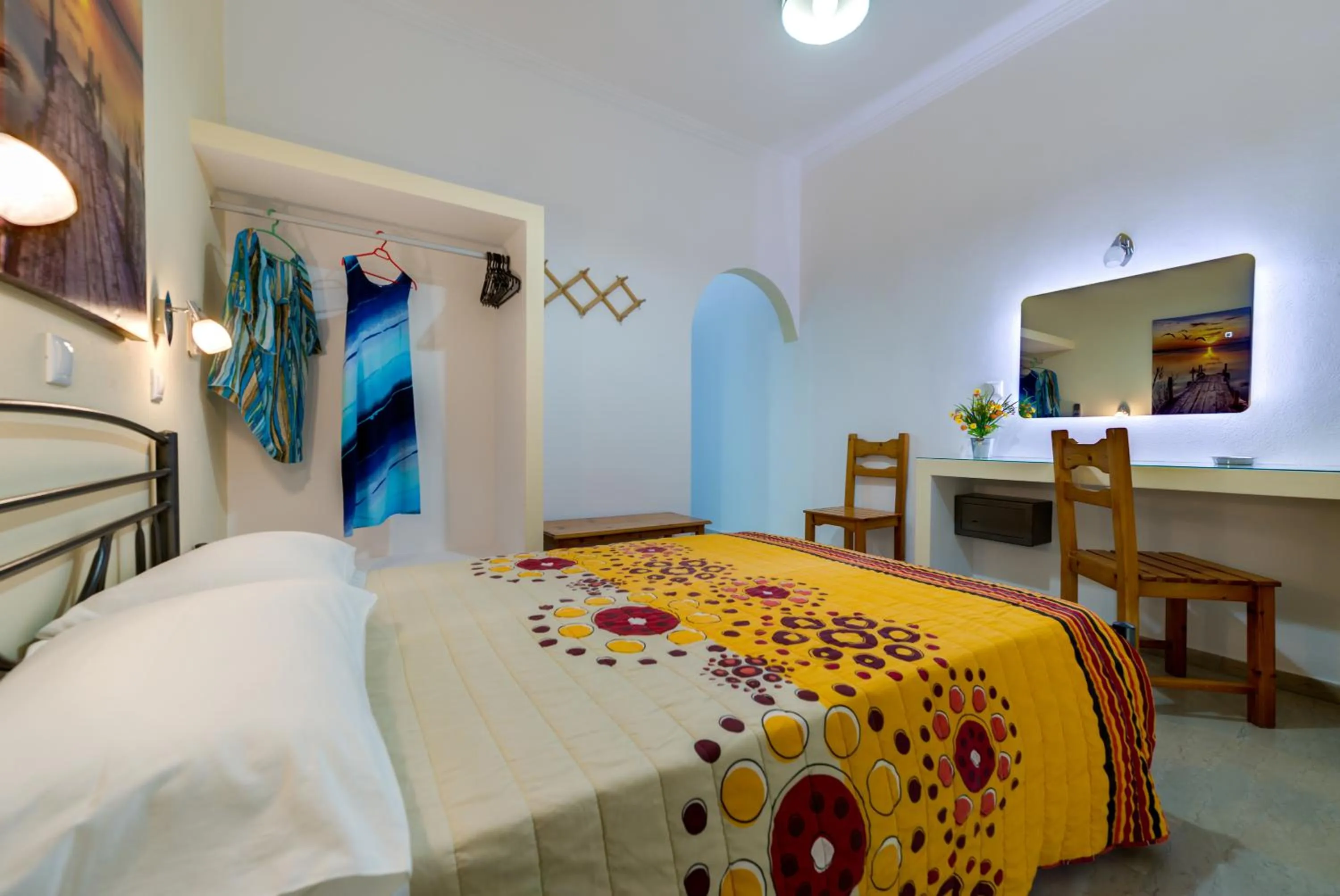 Bedroom, Bed in Akis Hotel