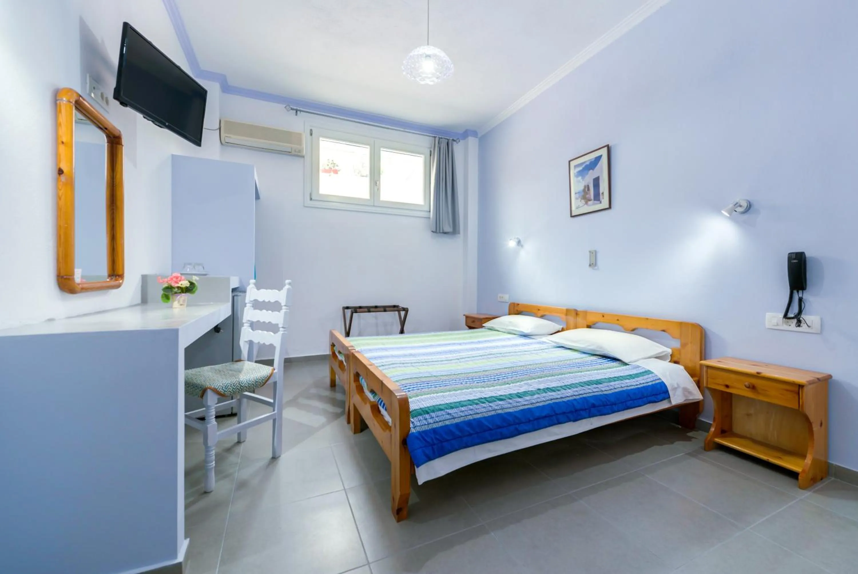 Photo of the whole room, Bed in Akis Hotel