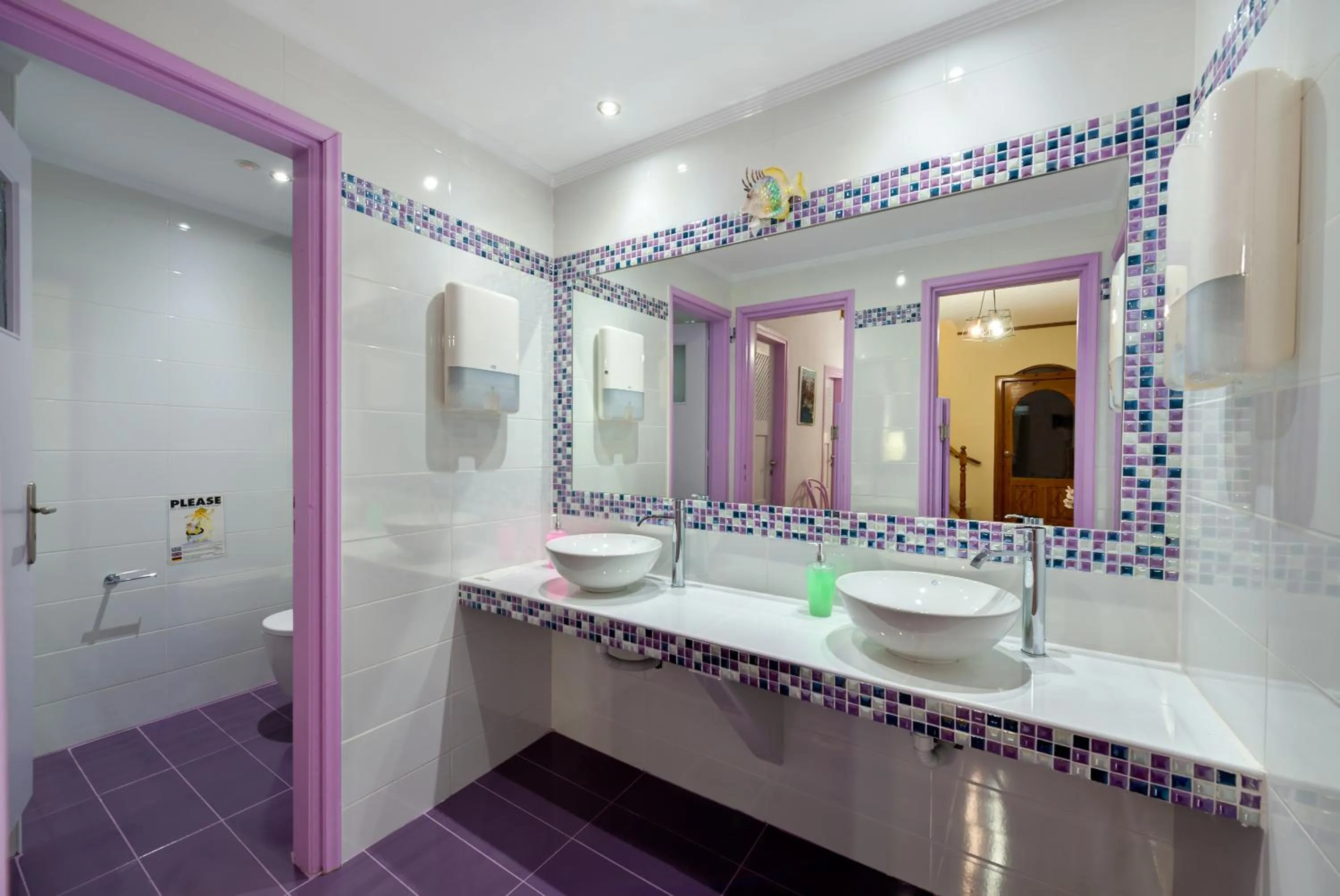 Area and facilities in Akis Hotel