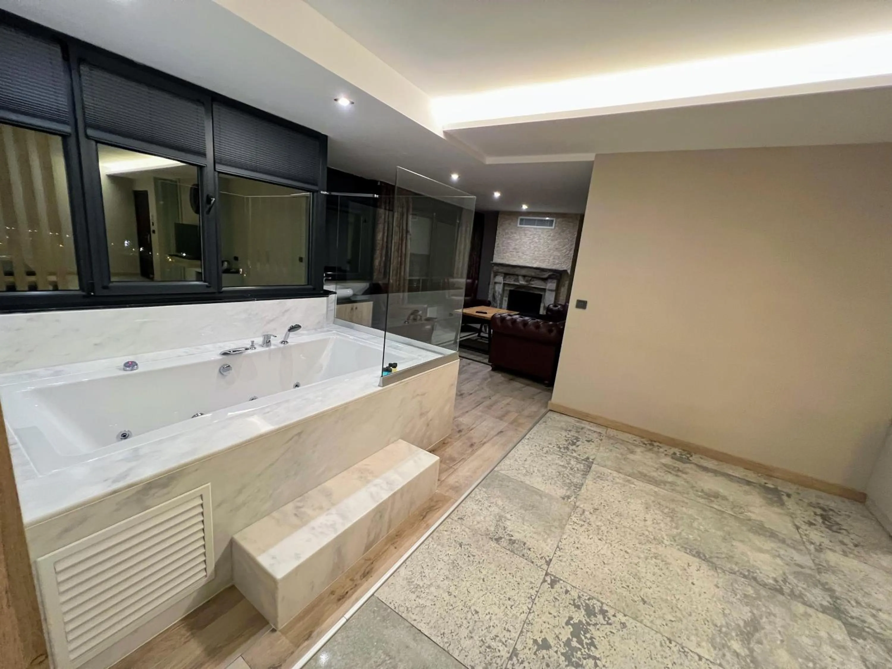 Massage in Life Point Hotel