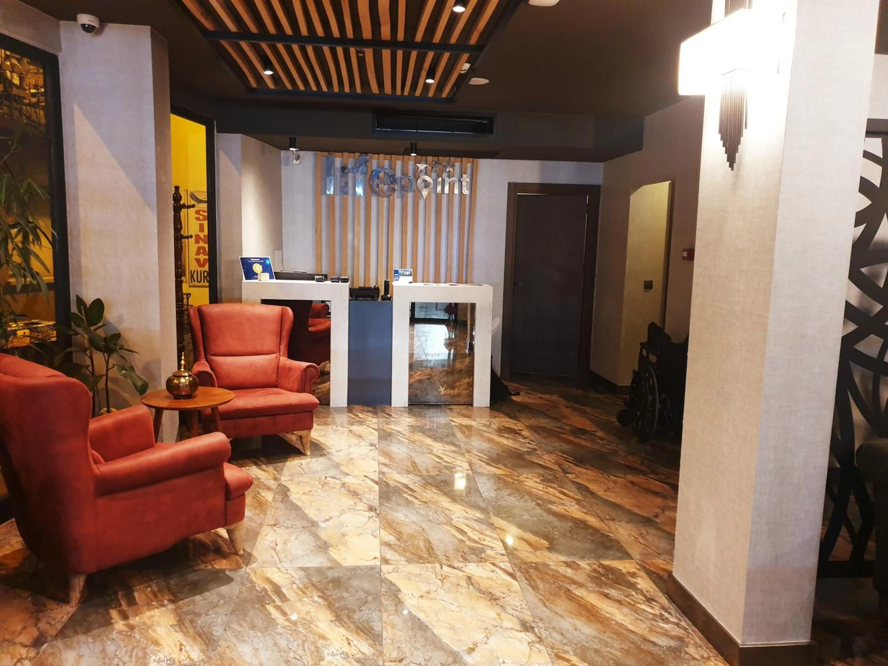 Facade/entrance in Life Point Hotel