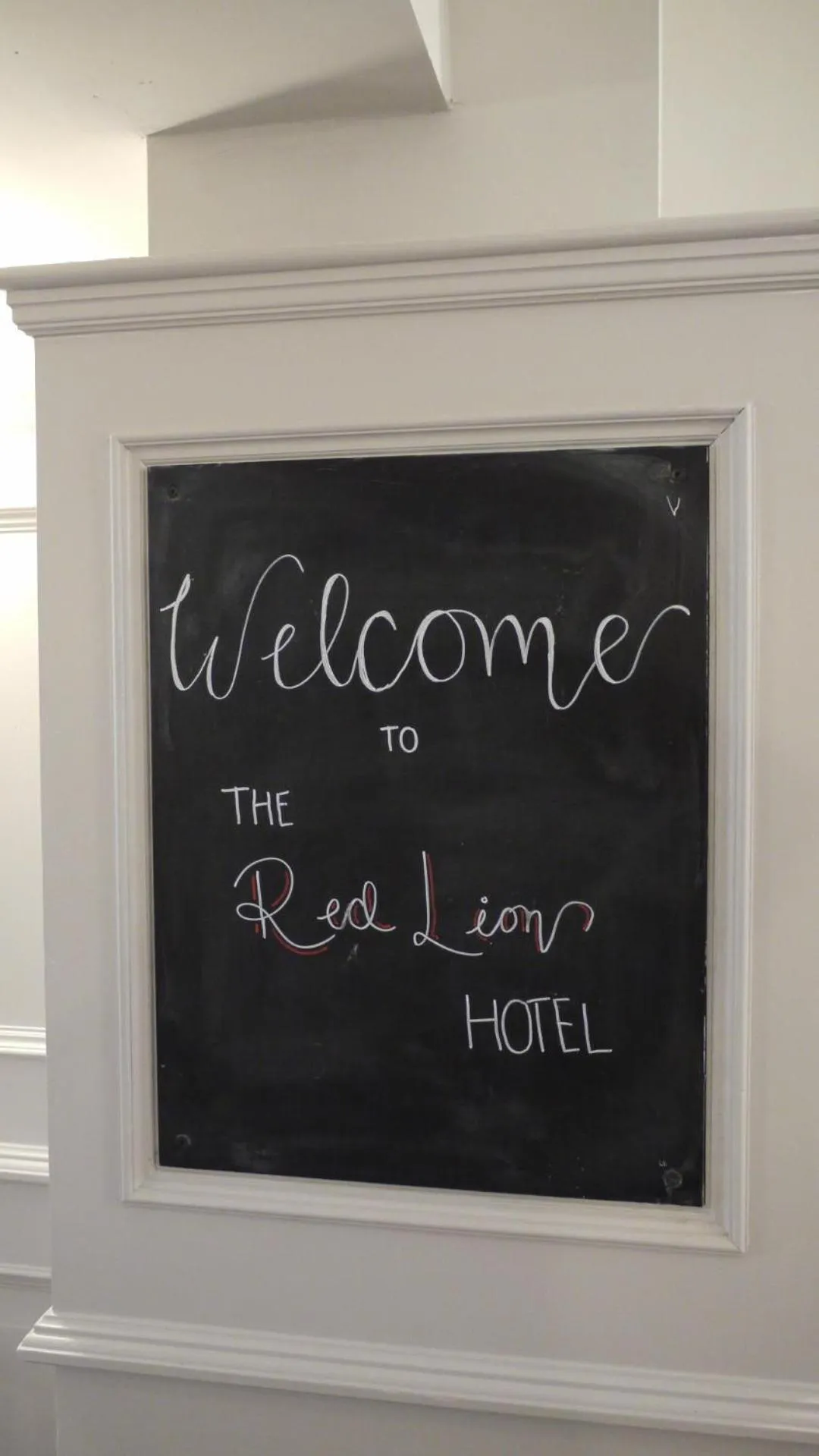Dining area in The Red Lion Hotel