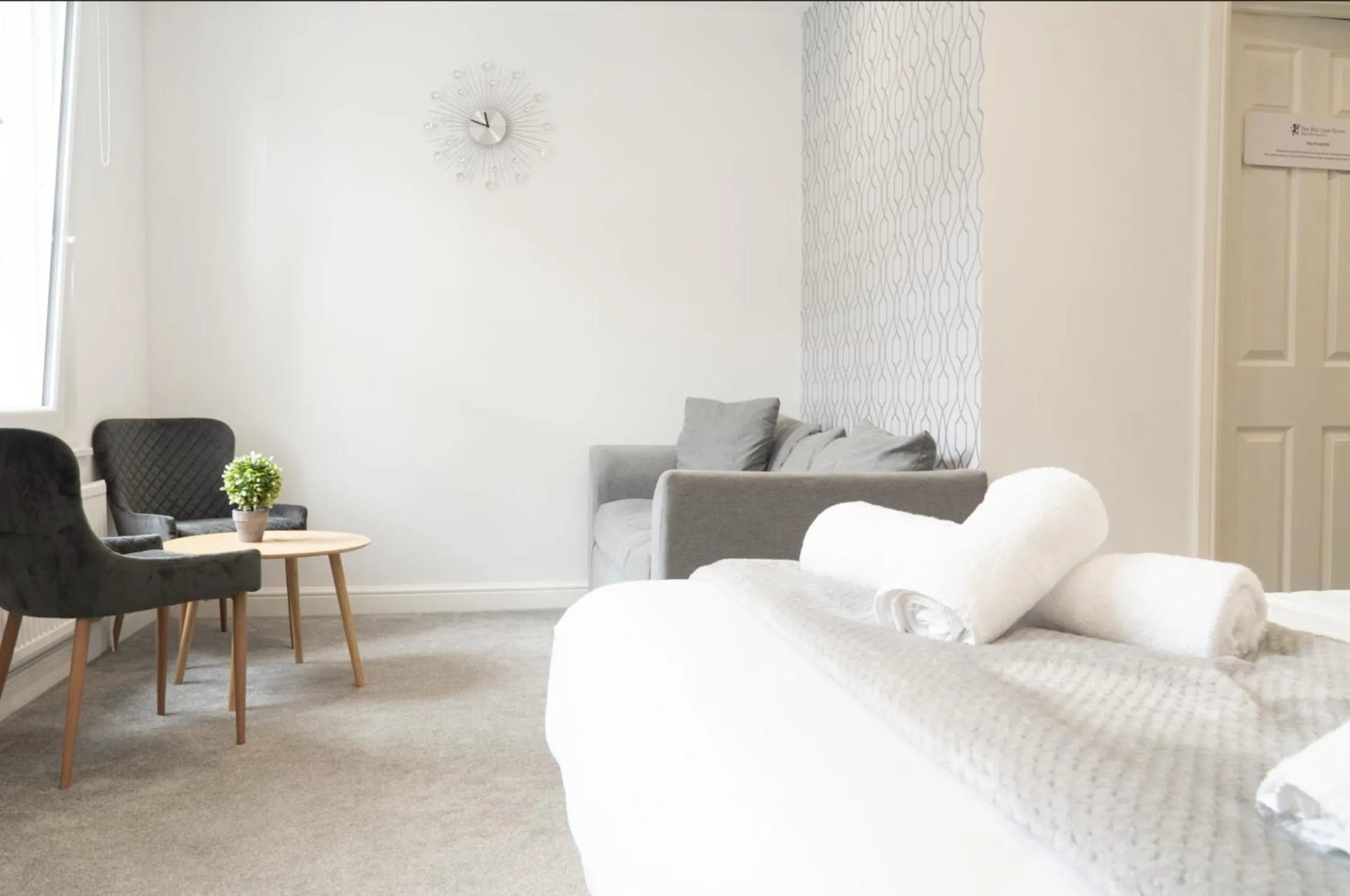 Bedroom in The Red Lion Hotel