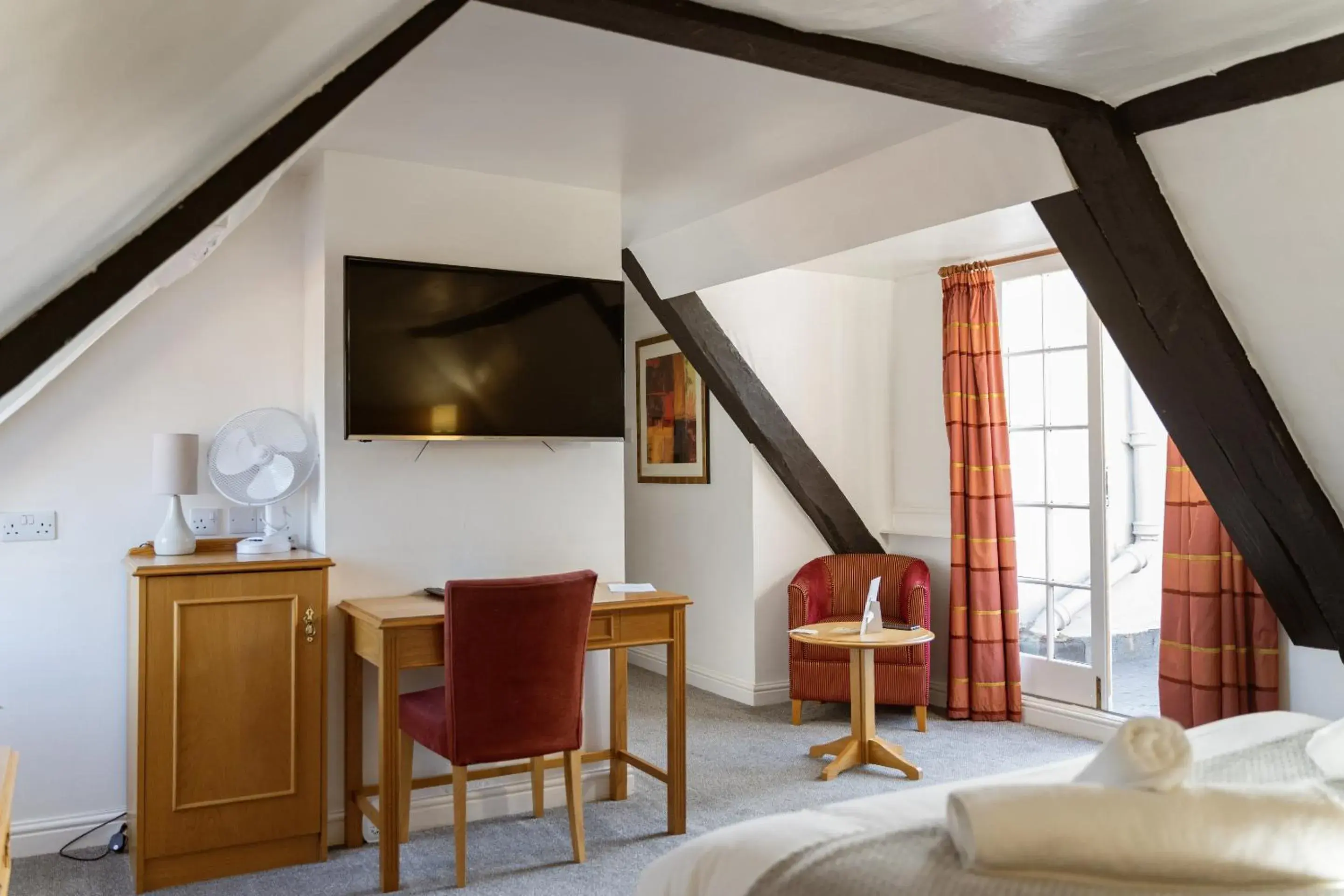 Bedroom in The Red Lion Hotel Bedroom in The Red Lion Hotel