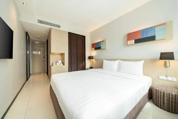 Bedroom, Bed in VIC 3 Bangkok Hotel