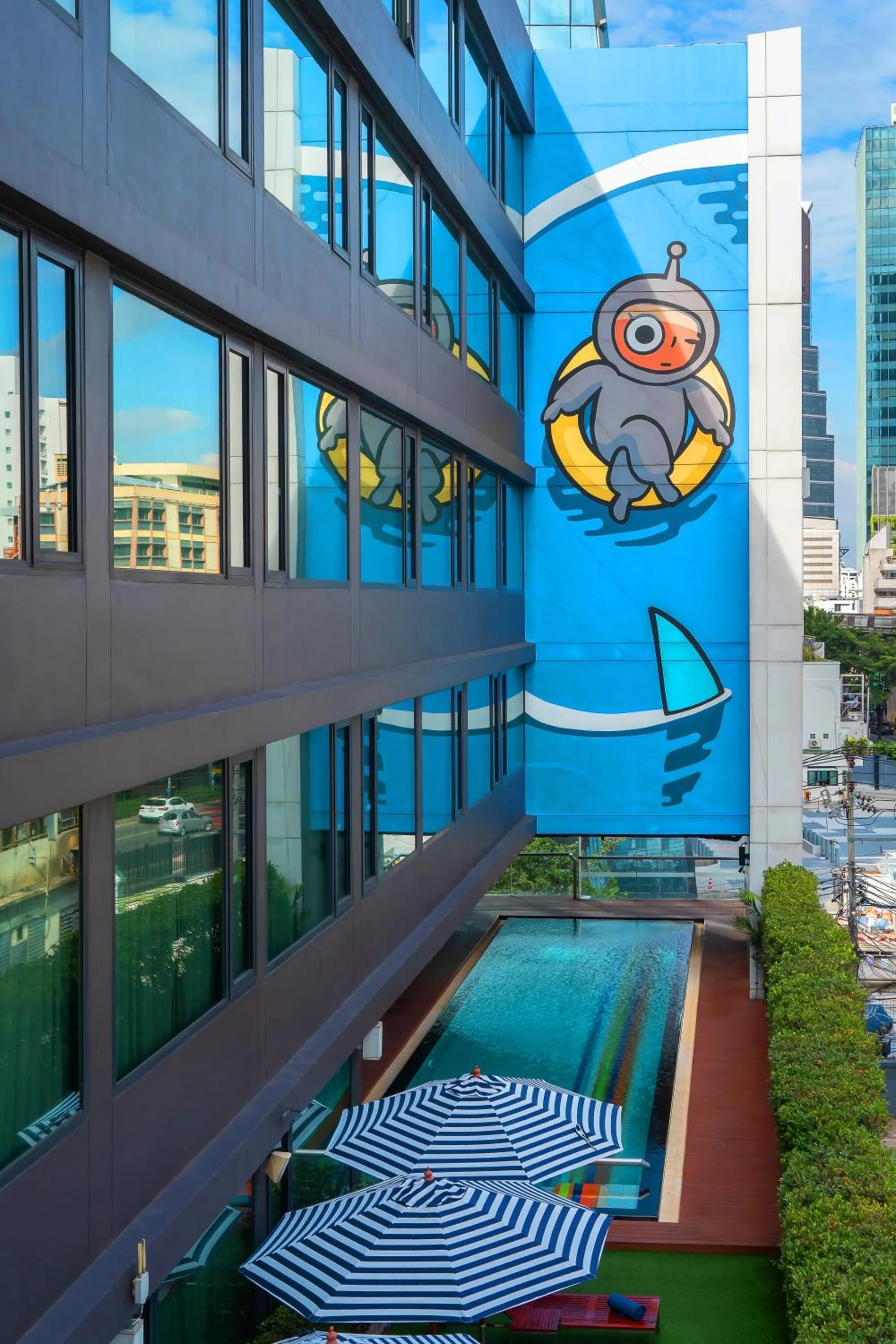 Property building in VIC 3 Bangkok Hotel