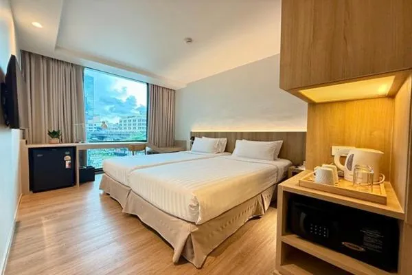 Bedroom, Bed in VIC 3 Bangkok Hotel