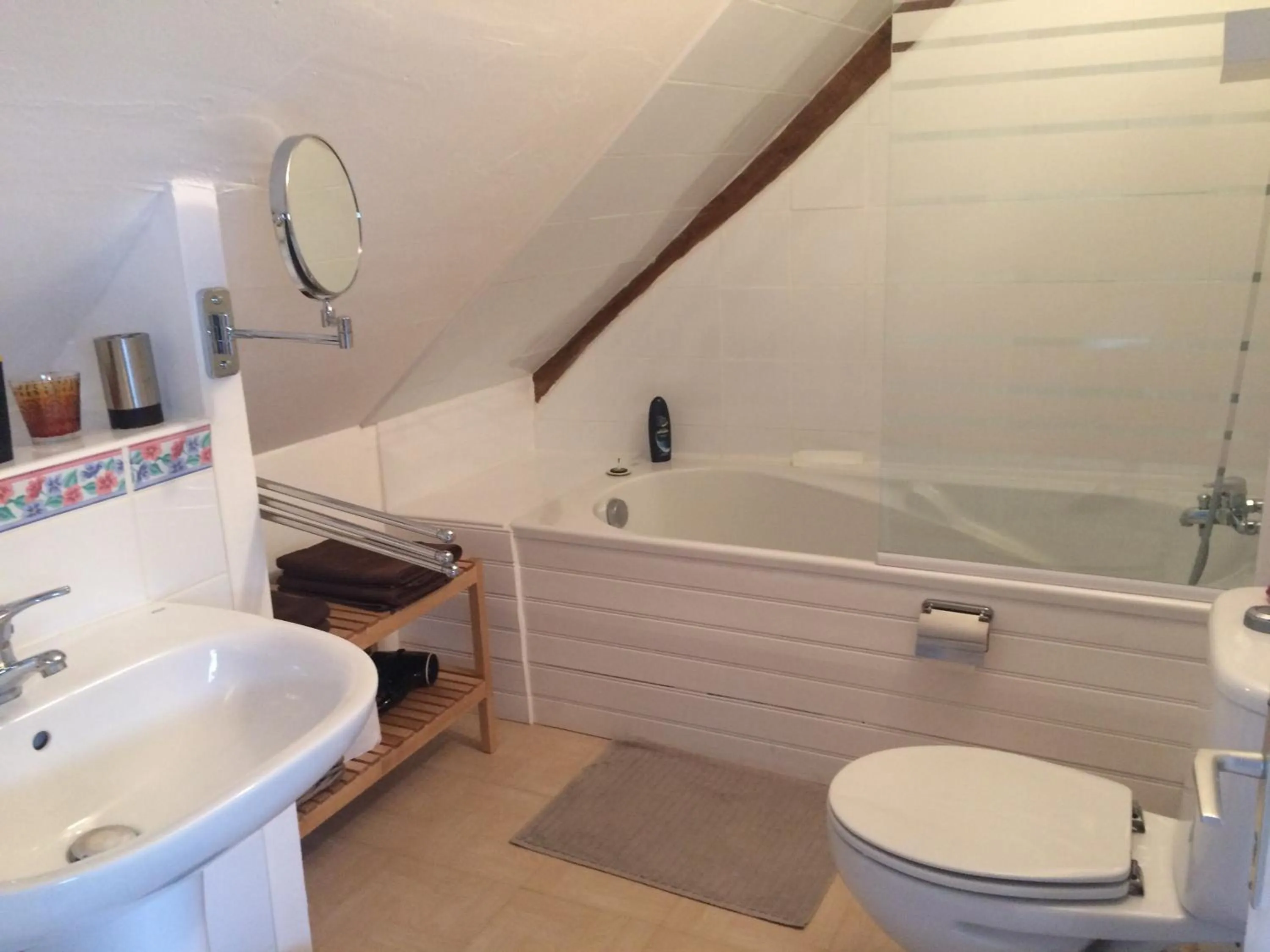 Bathroom in La Maison