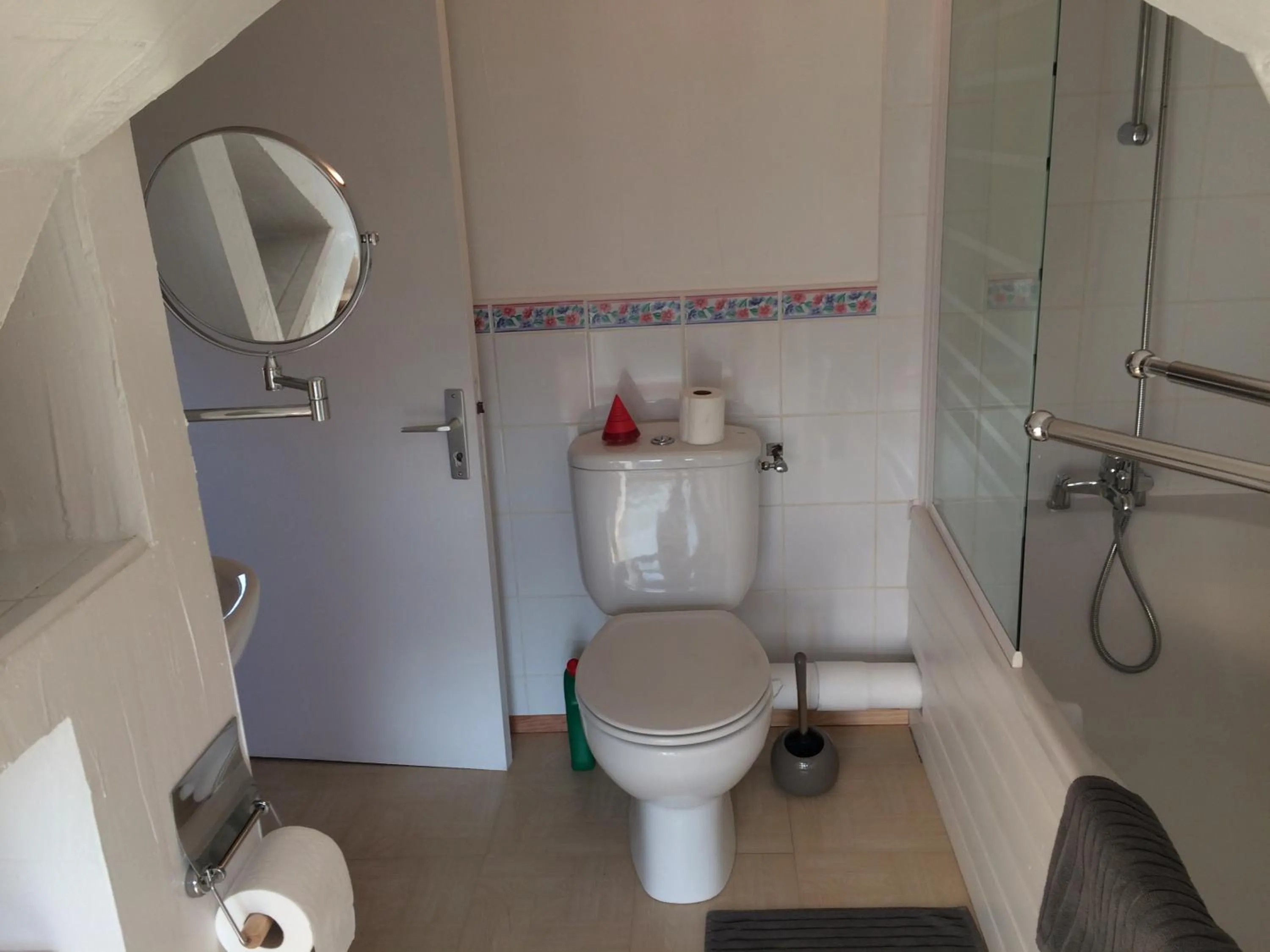 Bathroom in La Maison