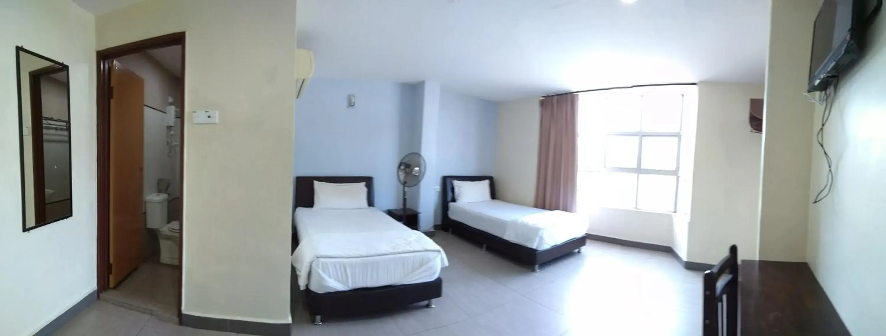 Double or Twin Room with Private Bathroom in Starview Hotel Double or Twin Room with Private Bathroom in Starview Hotel