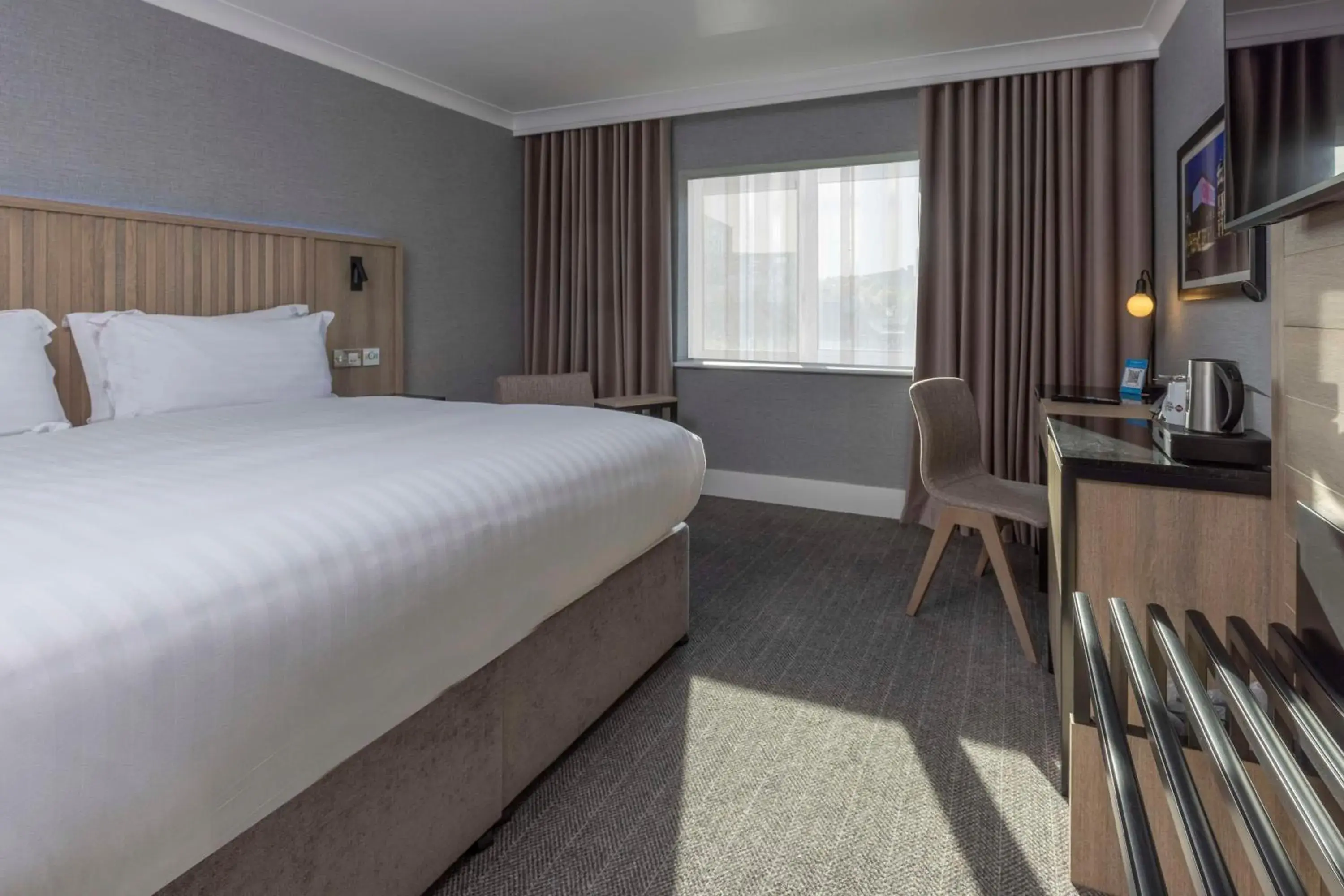 Superior Double Room with Balcony and View - Non-Smoking in Best Western Plus The Quays Hotel Sheffield Superior Double Room with Balcony and View - Non-Smoking in Best Western Plus The Quays Hotel Sheffield