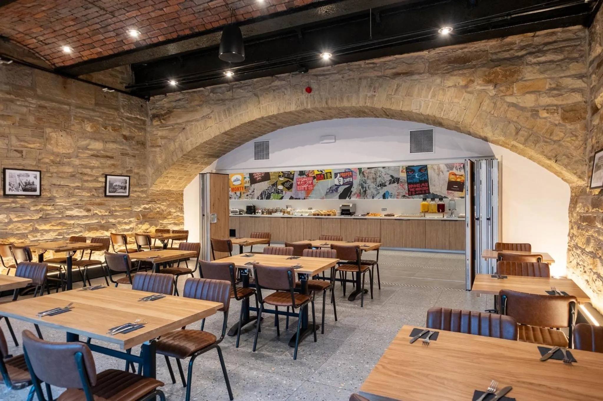 Restaurant/places to eat in Sandman Signature Sheffield Quays Hotel