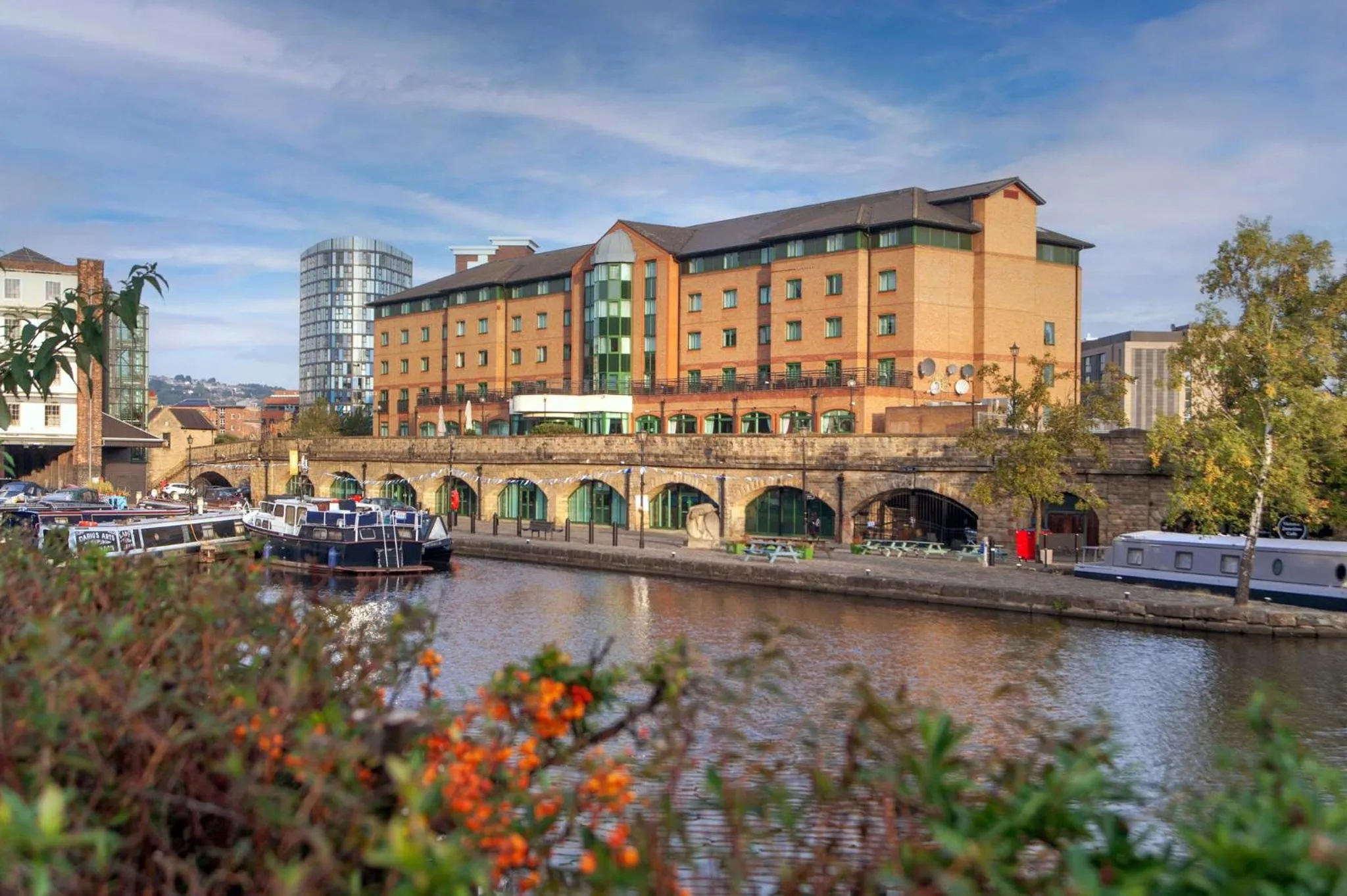 Facade/entrance in Sandman Signature Sheffield Quays Hotel