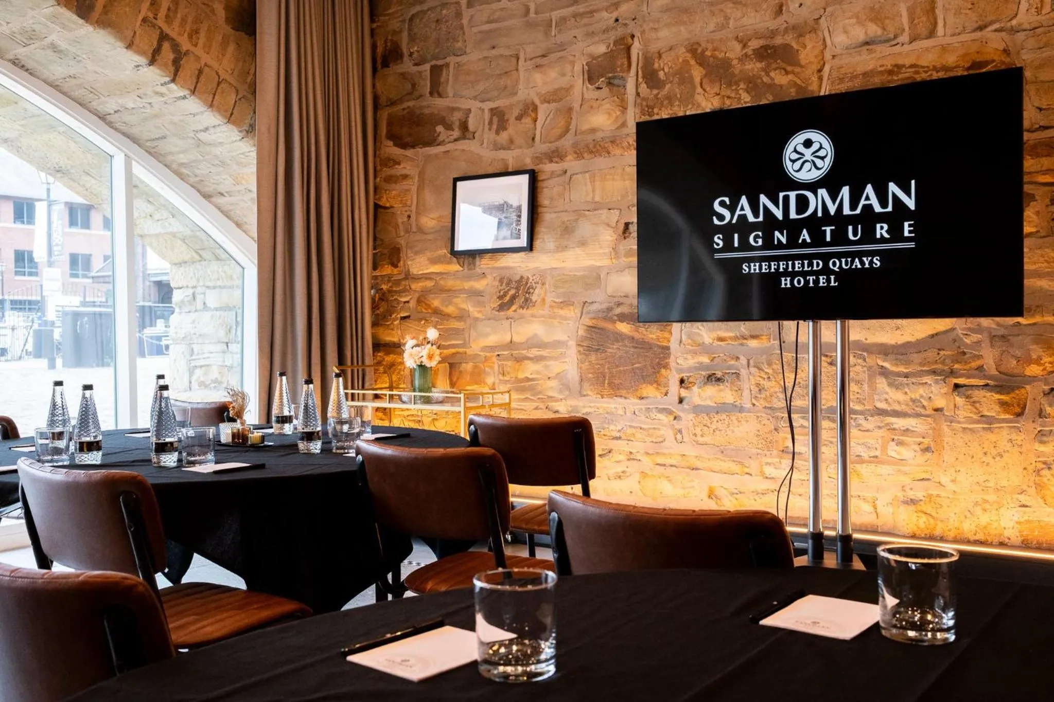 Meeting/conference room in Sandman Signature Sheffield Quays Hotel