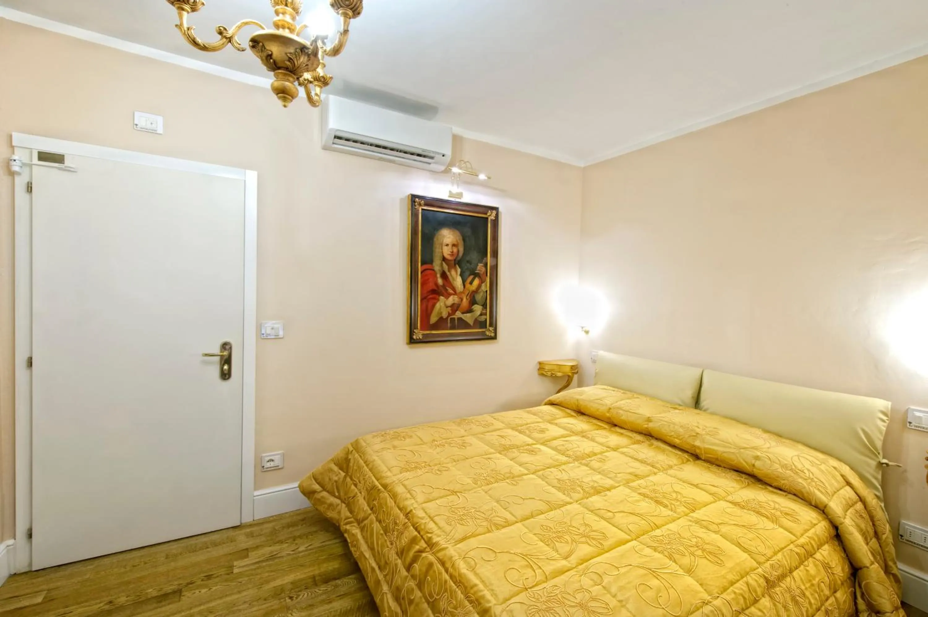 Bed in Boutique Hotel L'Imperatrice