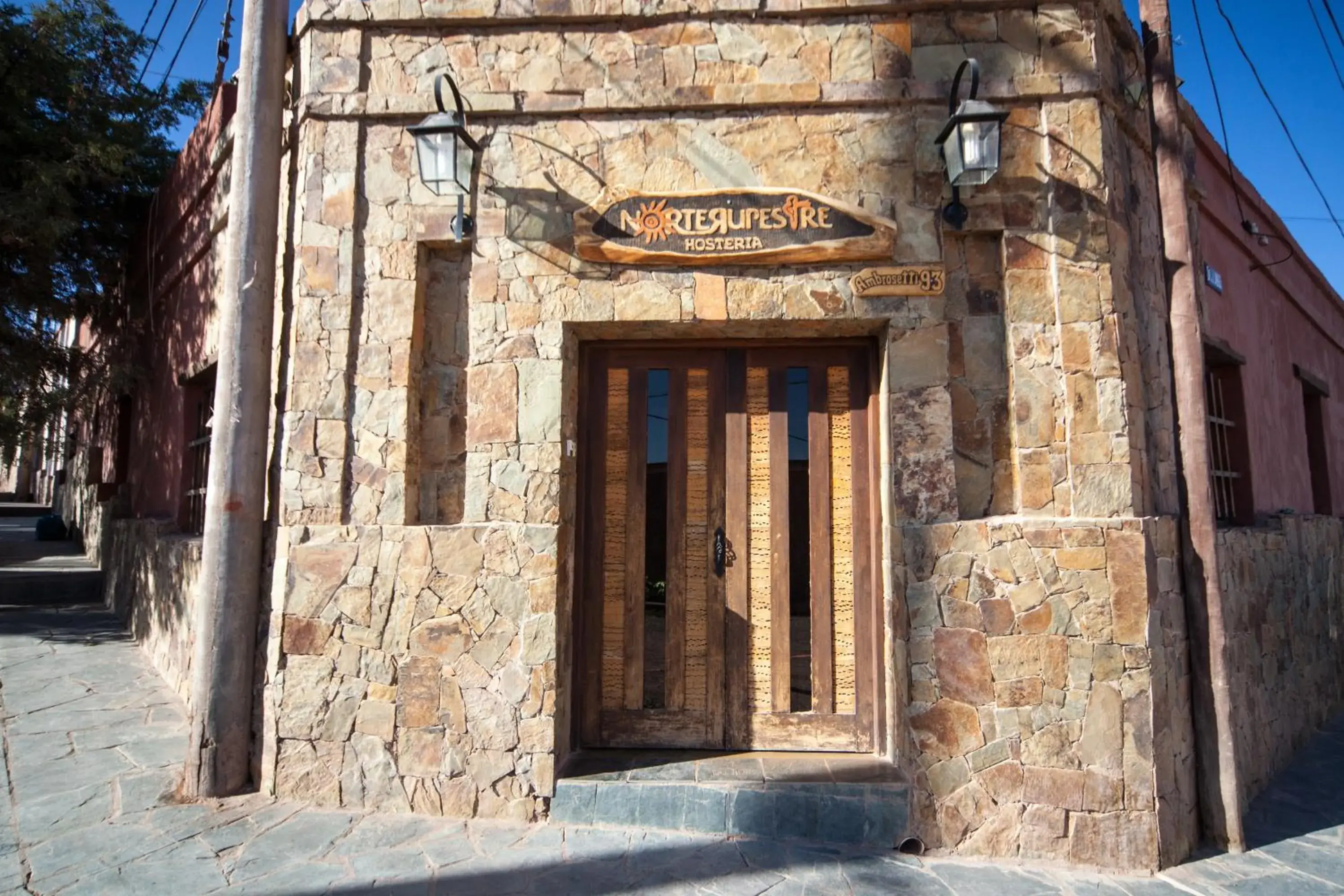 Facade/entrance in Hotel Norte Rupestre Facade/entrance in Hotel Norte Rupestre