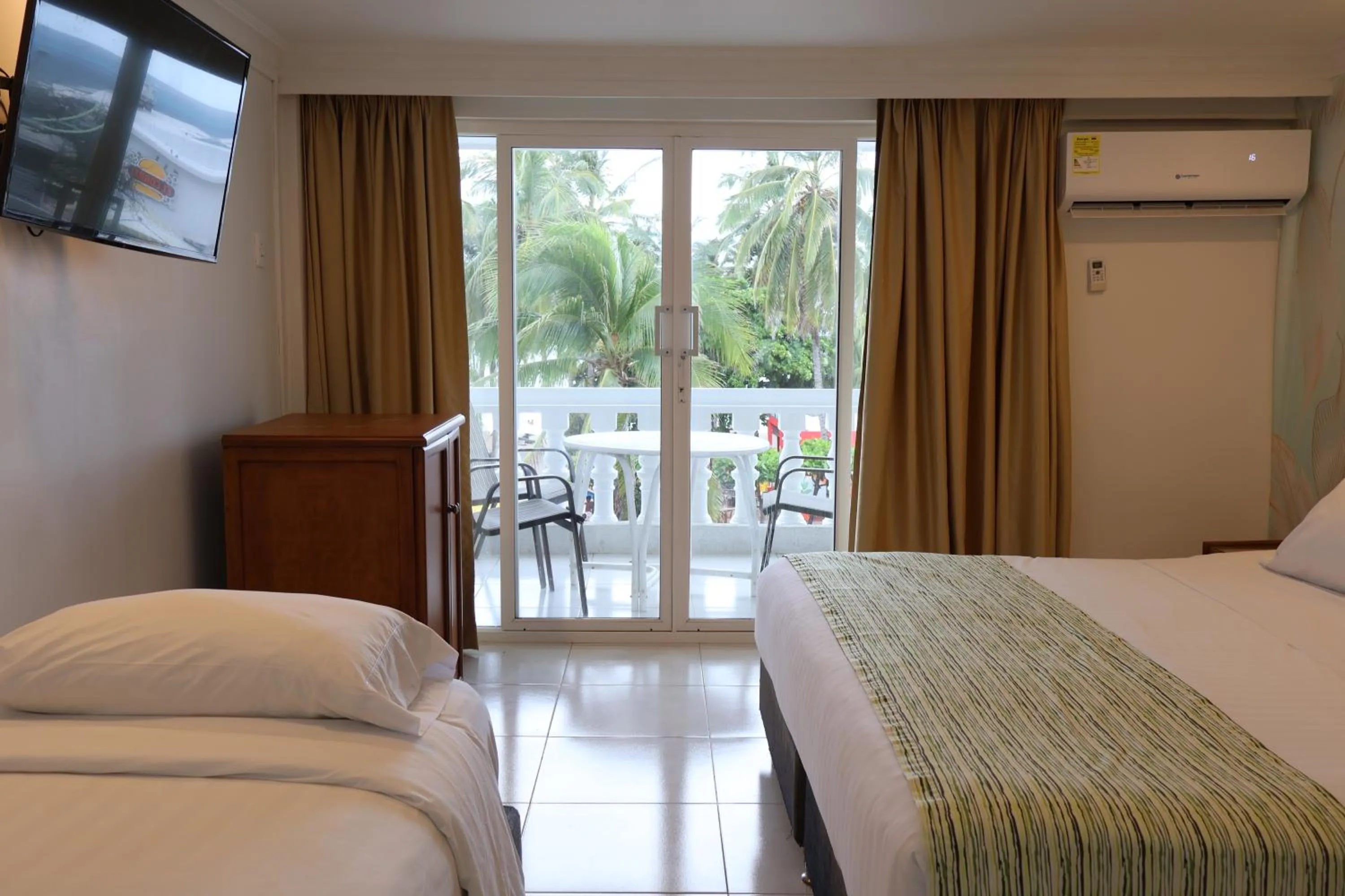 Bed in Hotel El Dorado