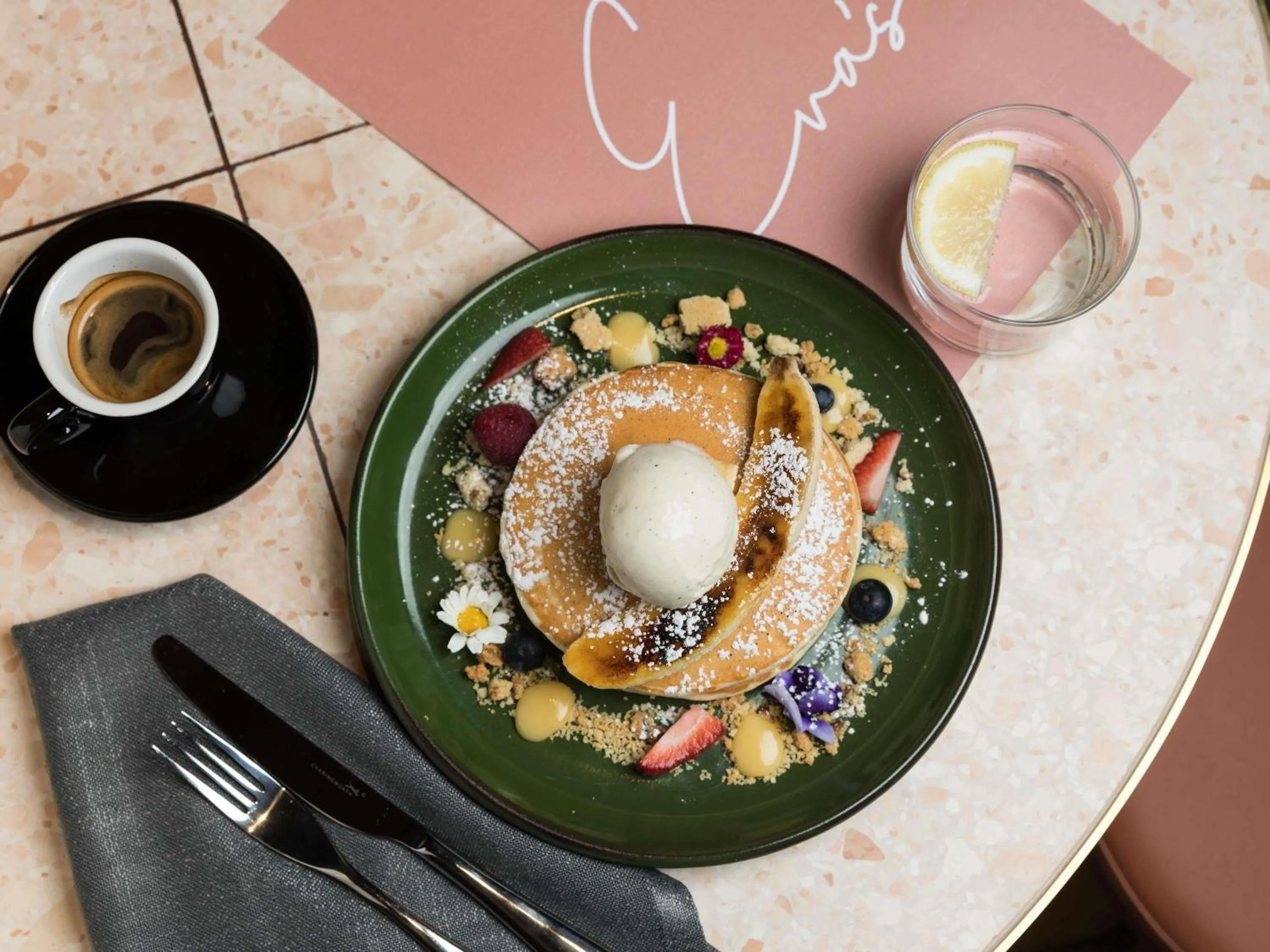 Breakfast in Pullman Melbourne City Centre