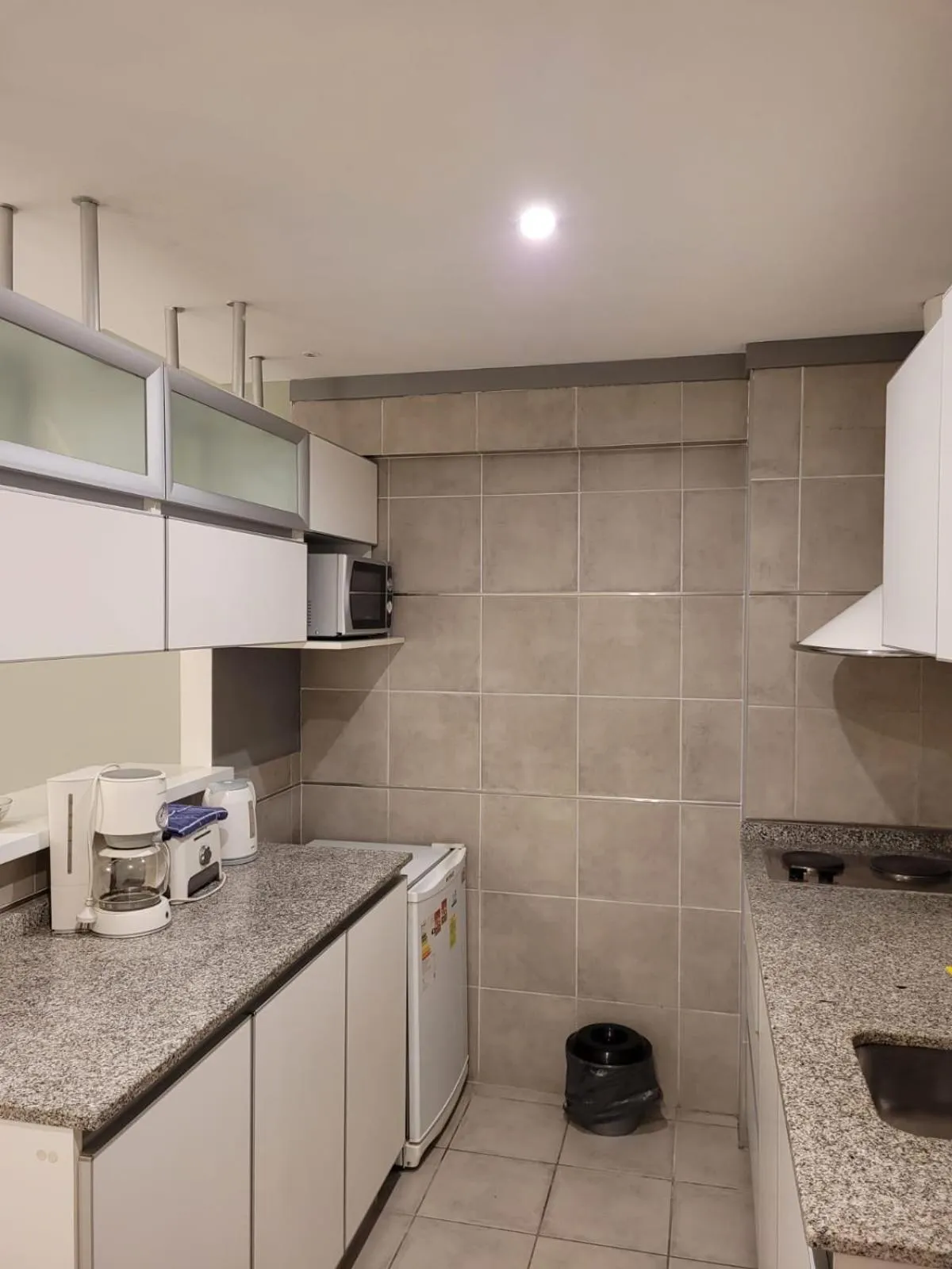 Kitchen or kitchenette in Color Botánico