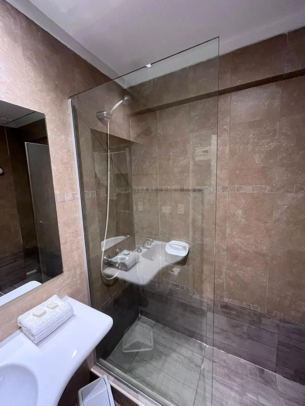 Shower in Color Botánico