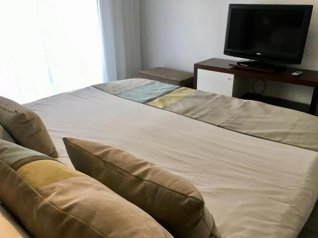 Communal lounge/ TV room, Bed in Color Botánico