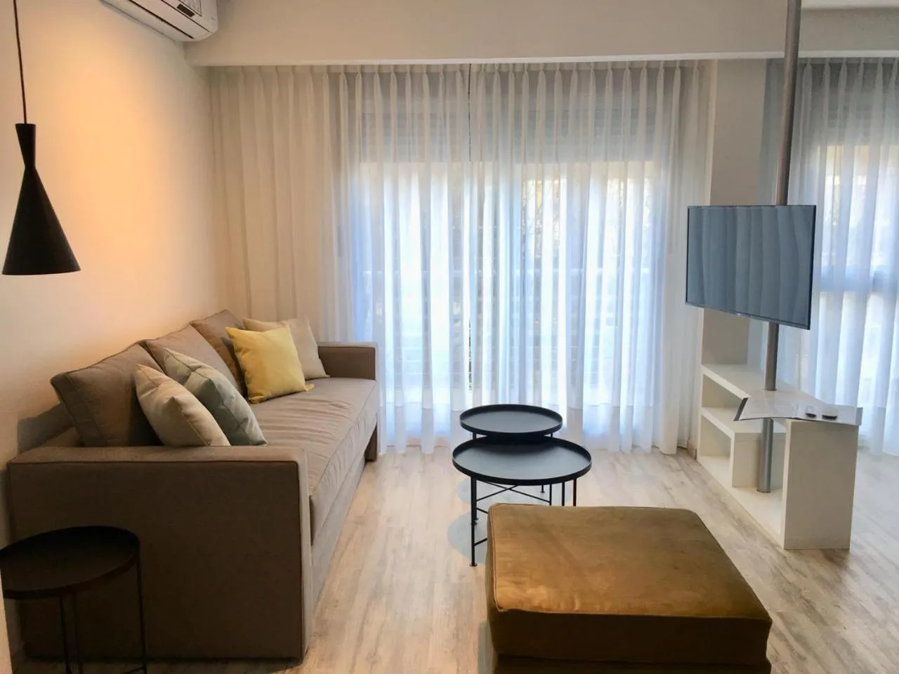 TV and multimedia in Color Botánico