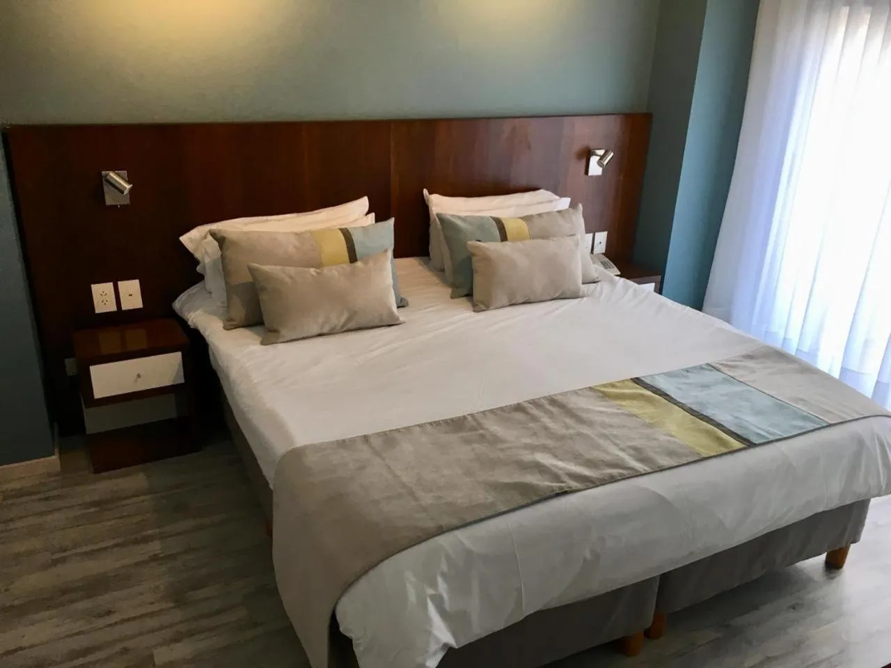 Bed in Color Botánico