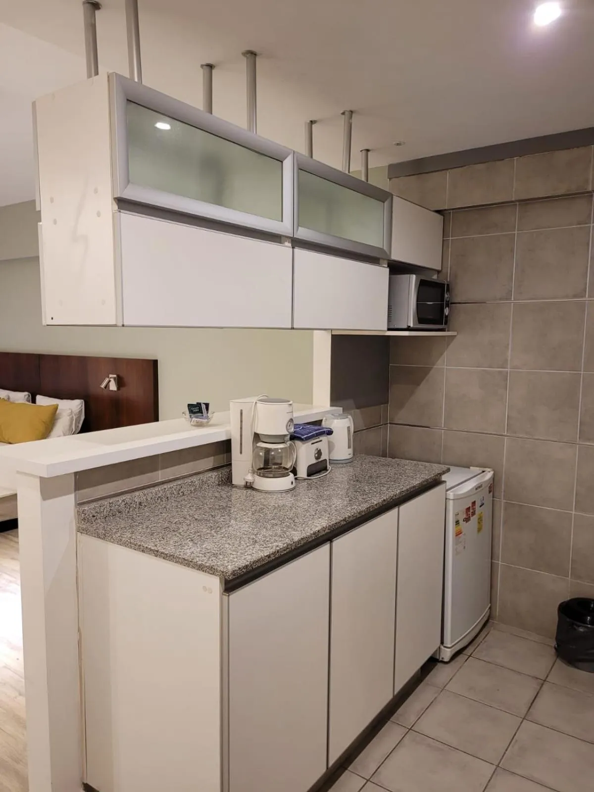 Kitchen or kitchenette in Color Botánico