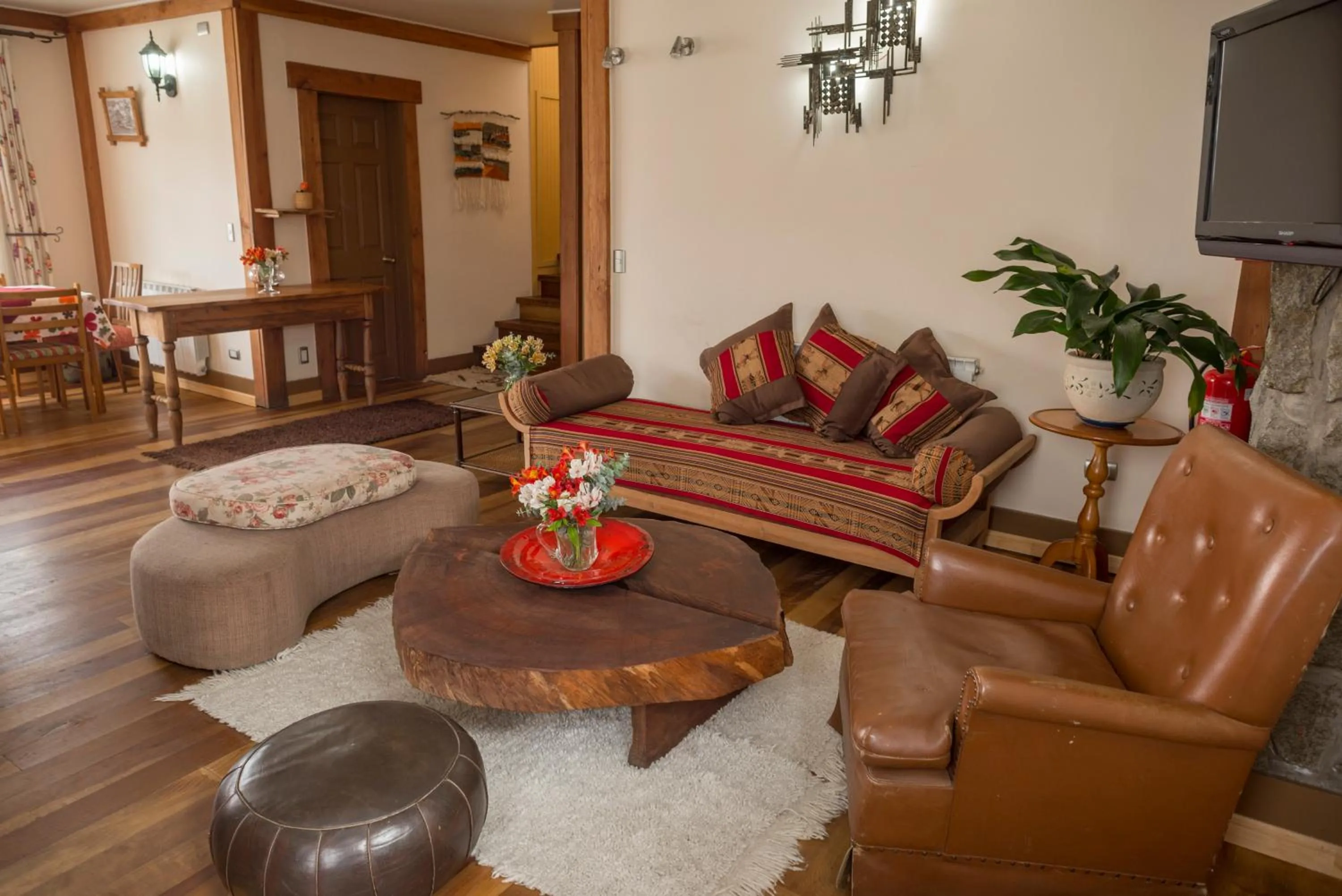 Communal lounge/ TV room in Weisserhaus