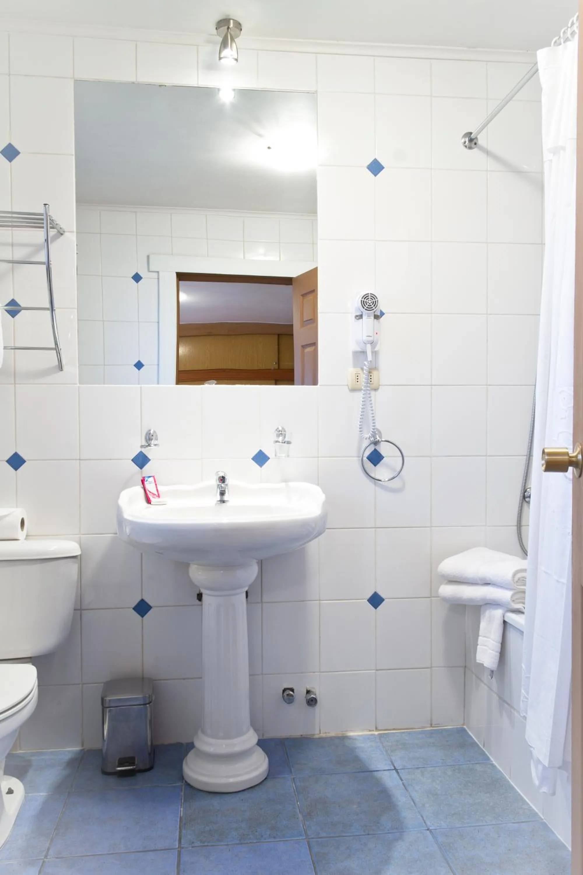 Bathroom in Weisserhaus