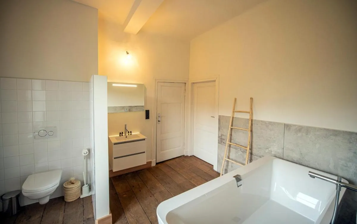 Toilet, Bed in Château de la Chapelle