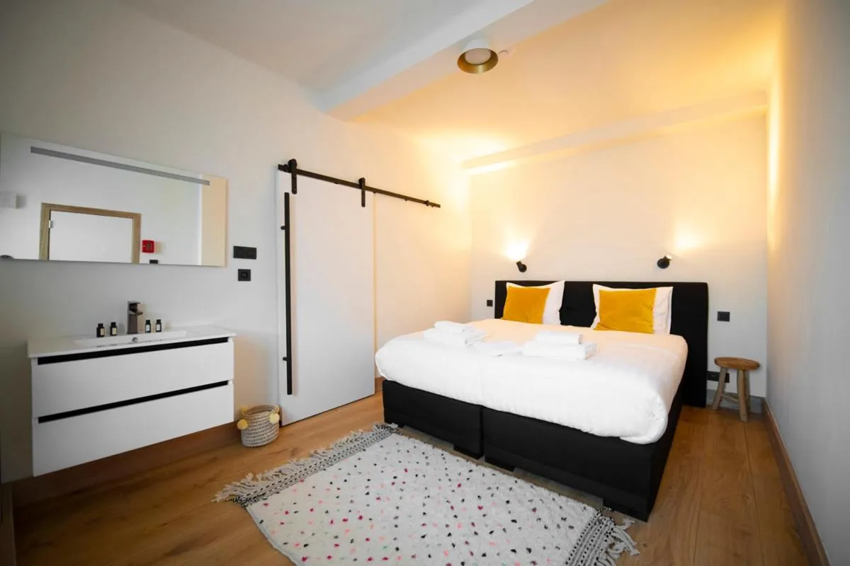 Bed in Château de la Chapelle