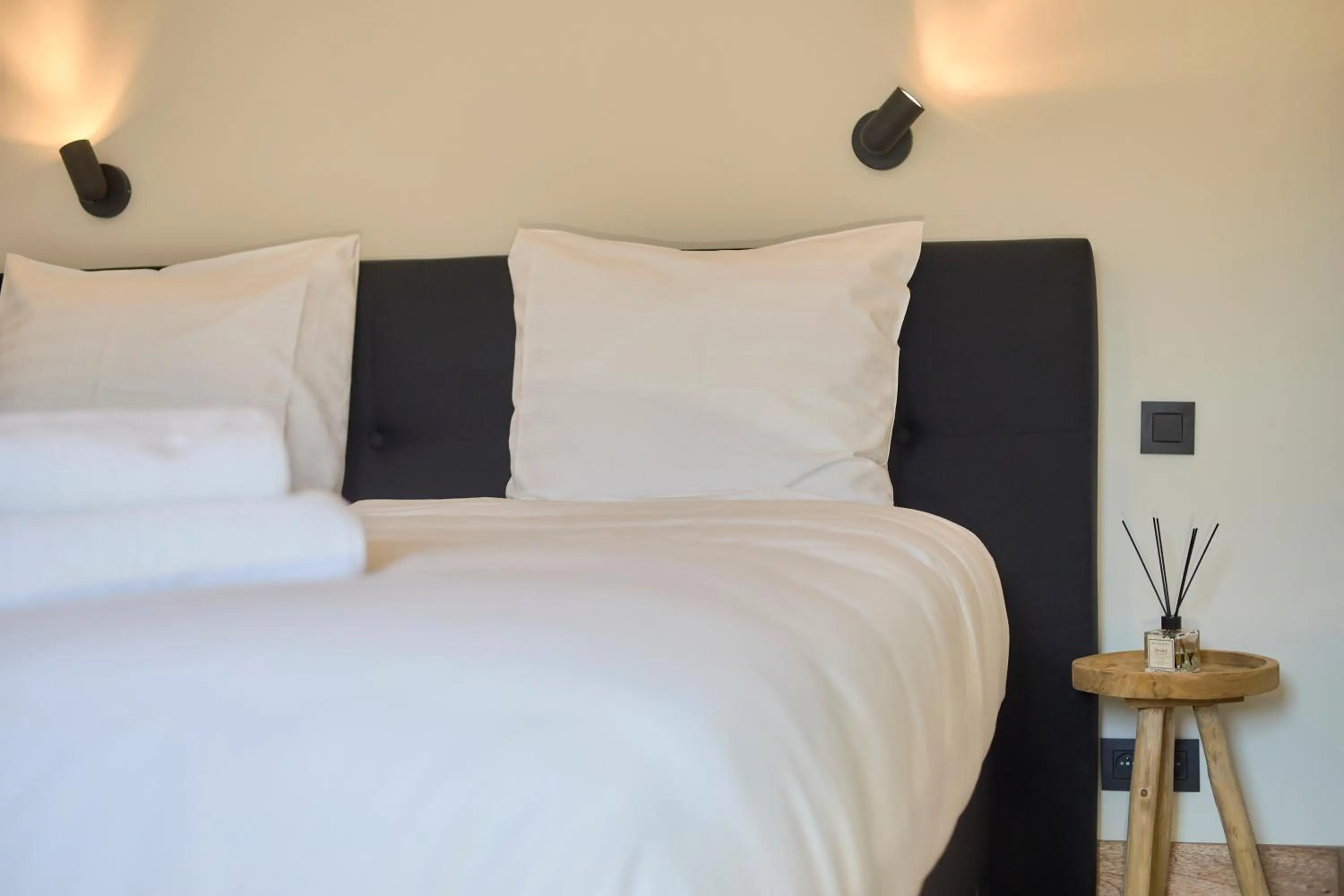 Bed in Château de la Chapelle