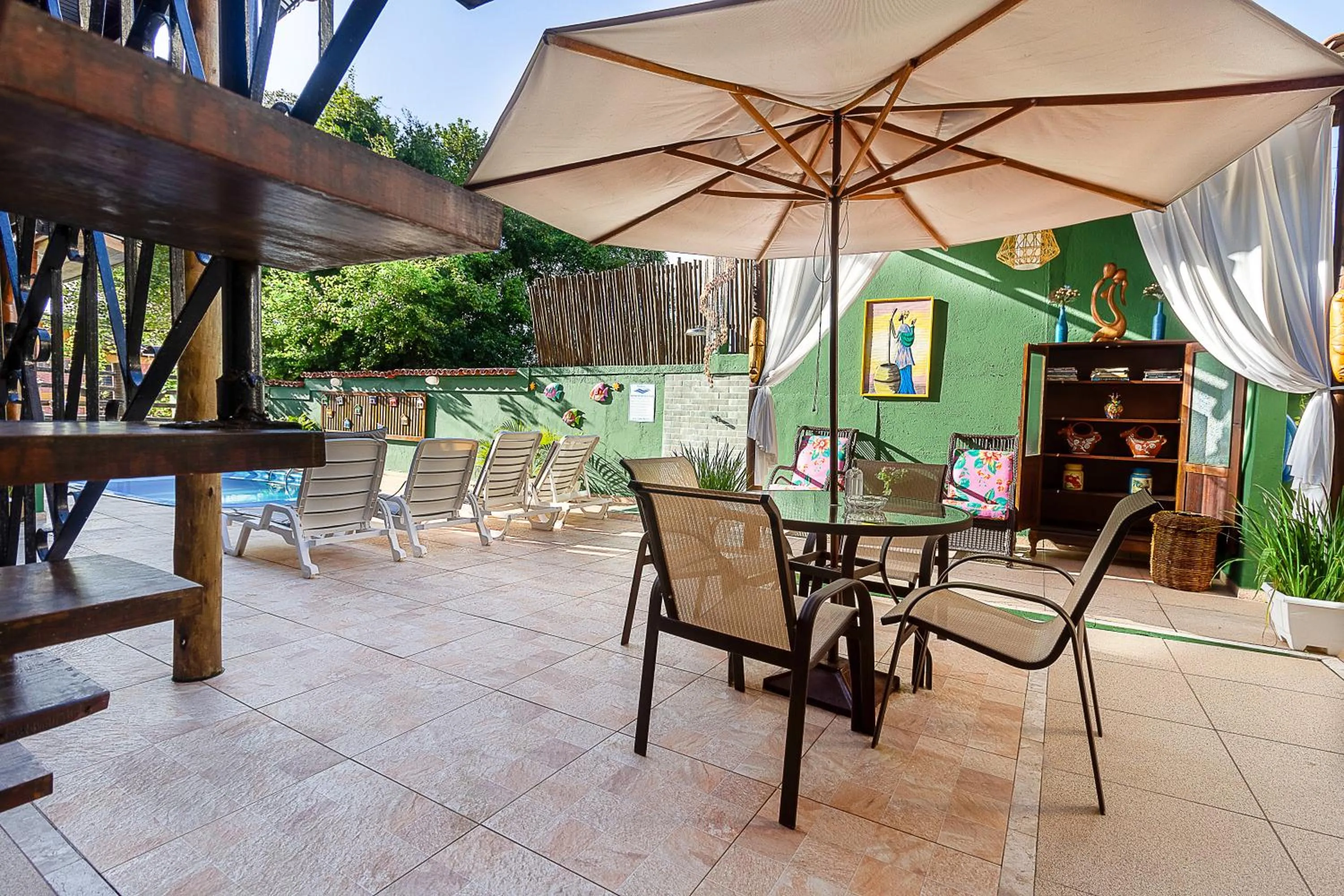 Patio in Pousada Pé na Estrada