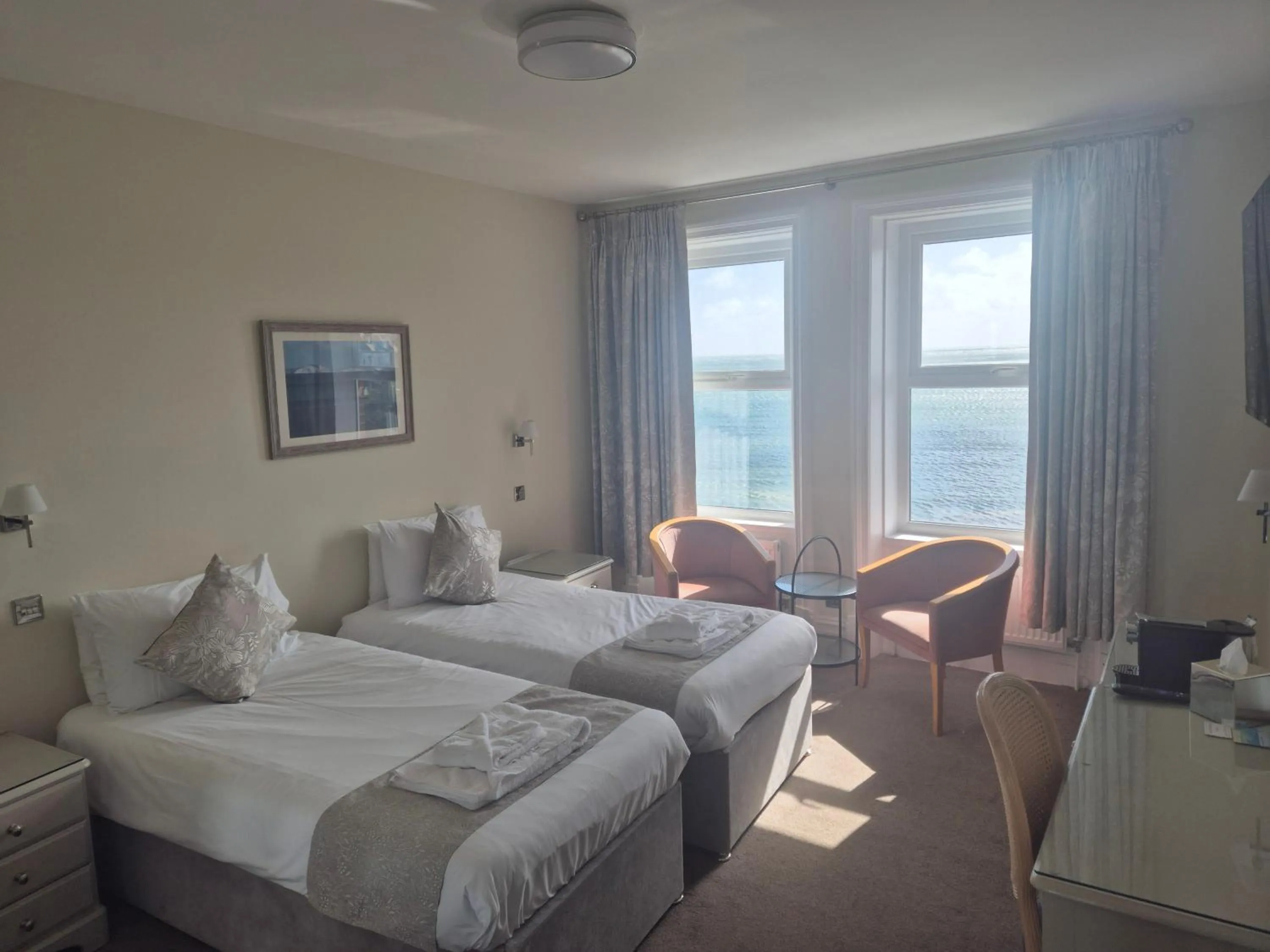 Bed in Grand Hotel Swanage