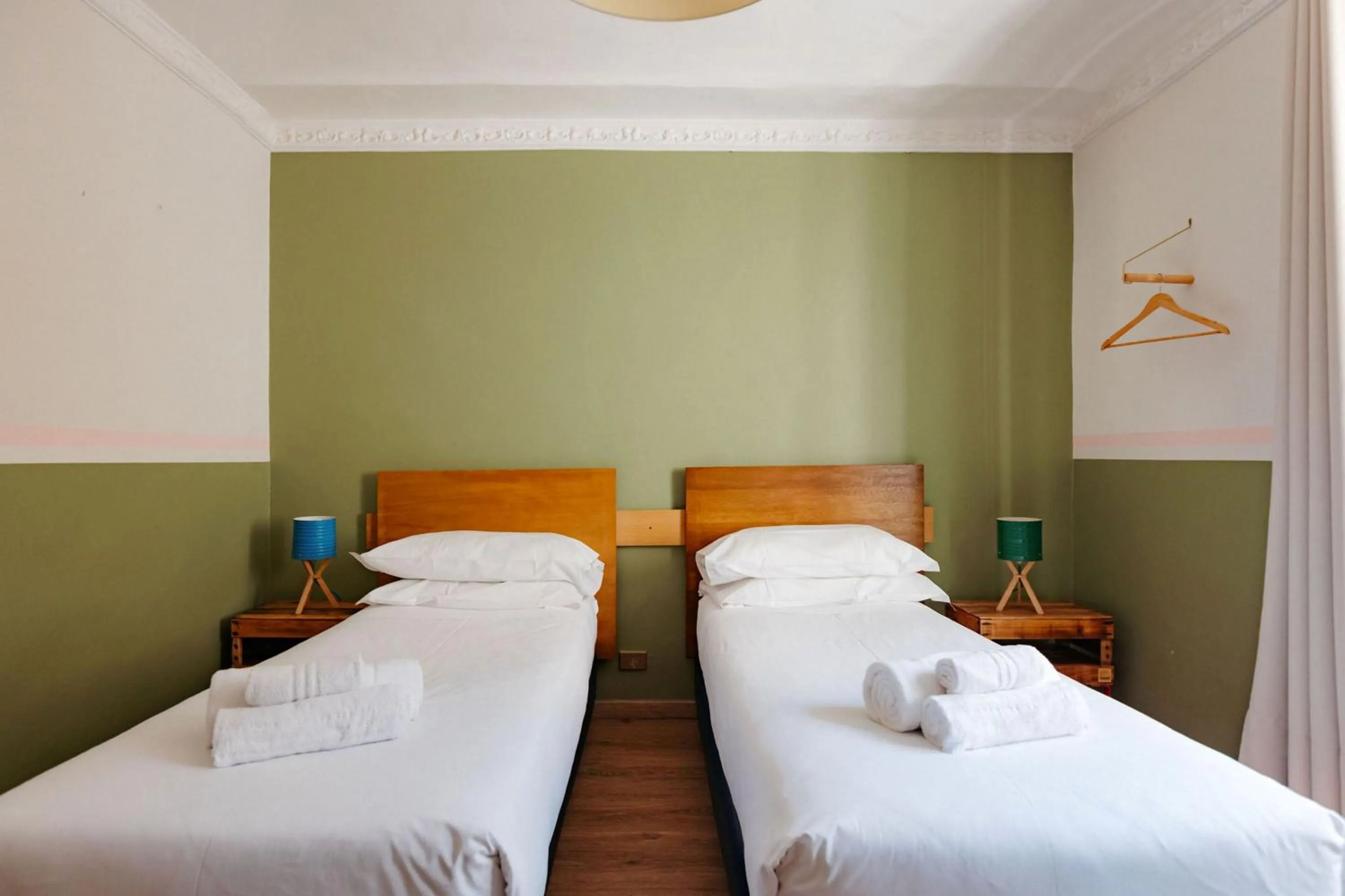 Photo of the whole room, Bed in Tomato Urban Retreat