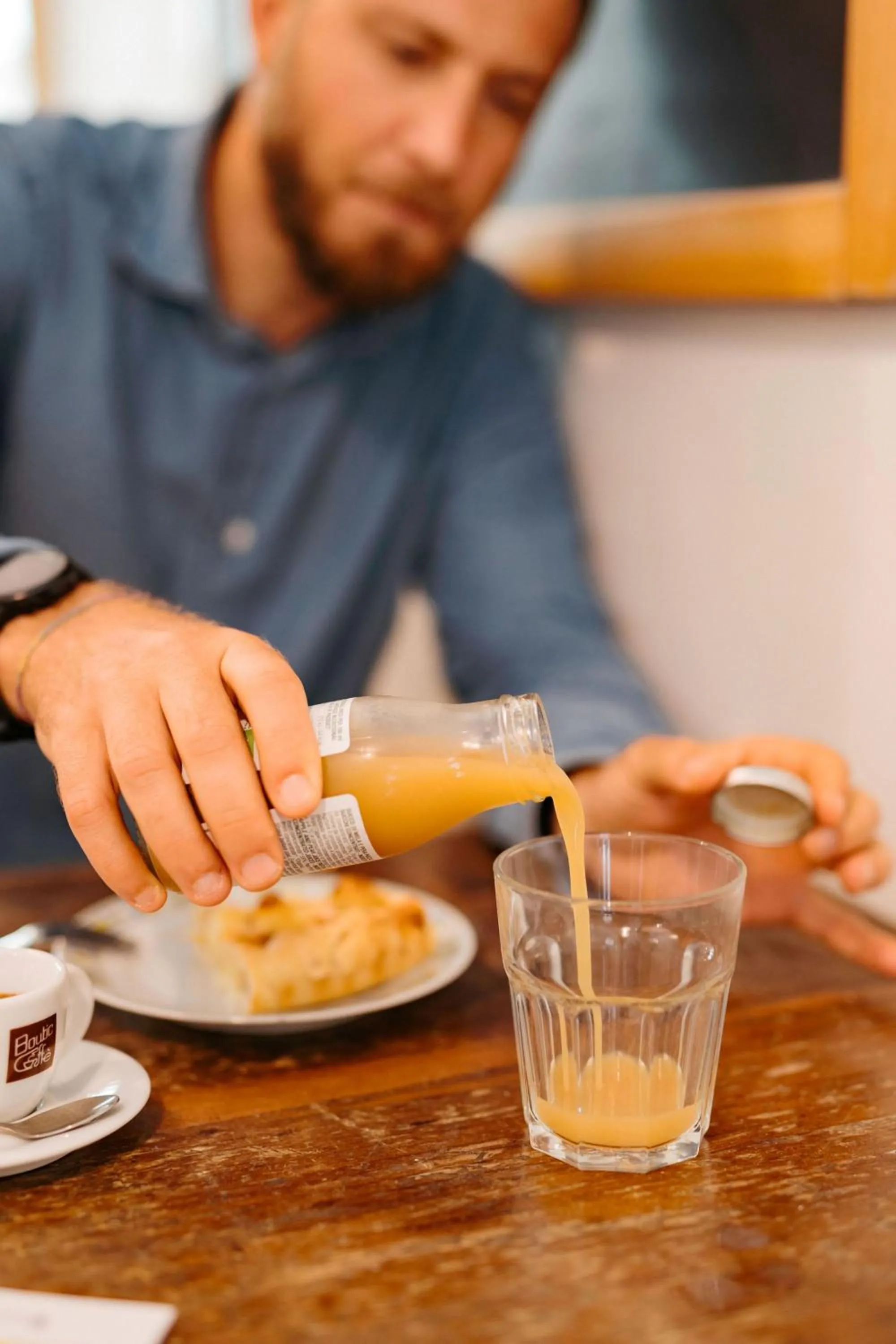 Food and drinks in Tomato Urban Retreat