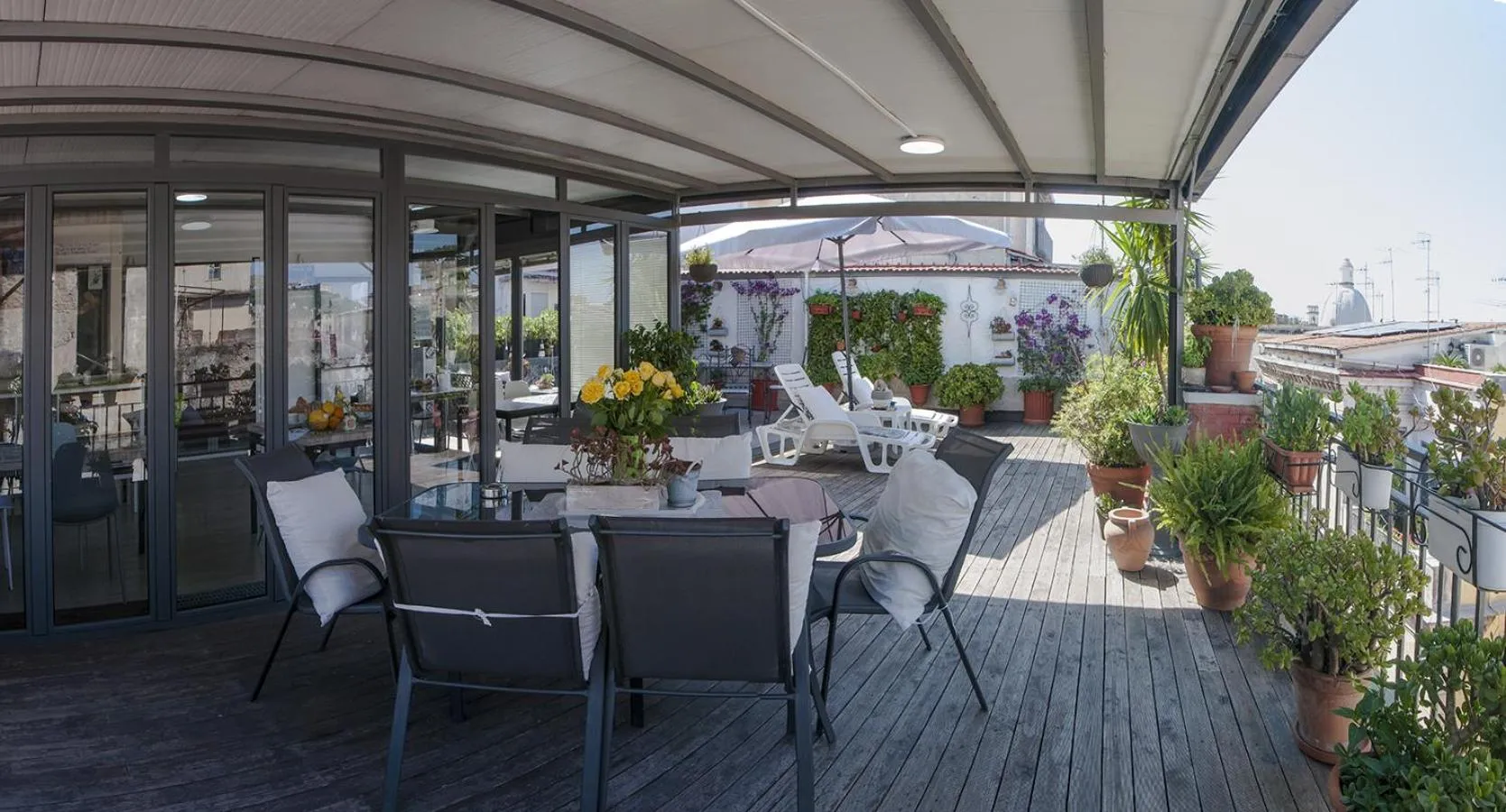 Restaurant/places to eat in La Terrazza ai Miracoli