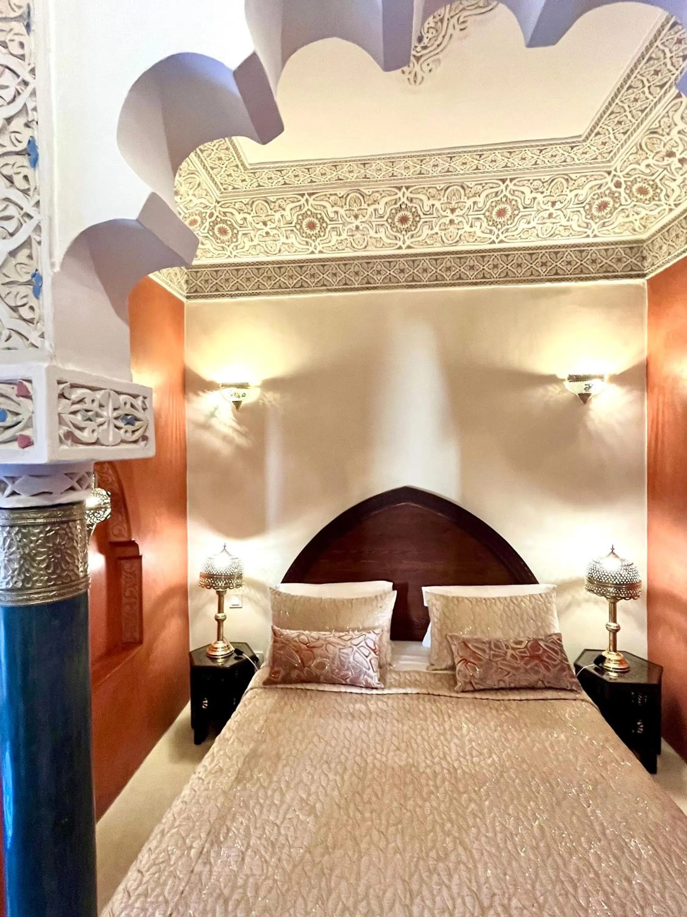 Bed in Riad Fatinat Marrakech