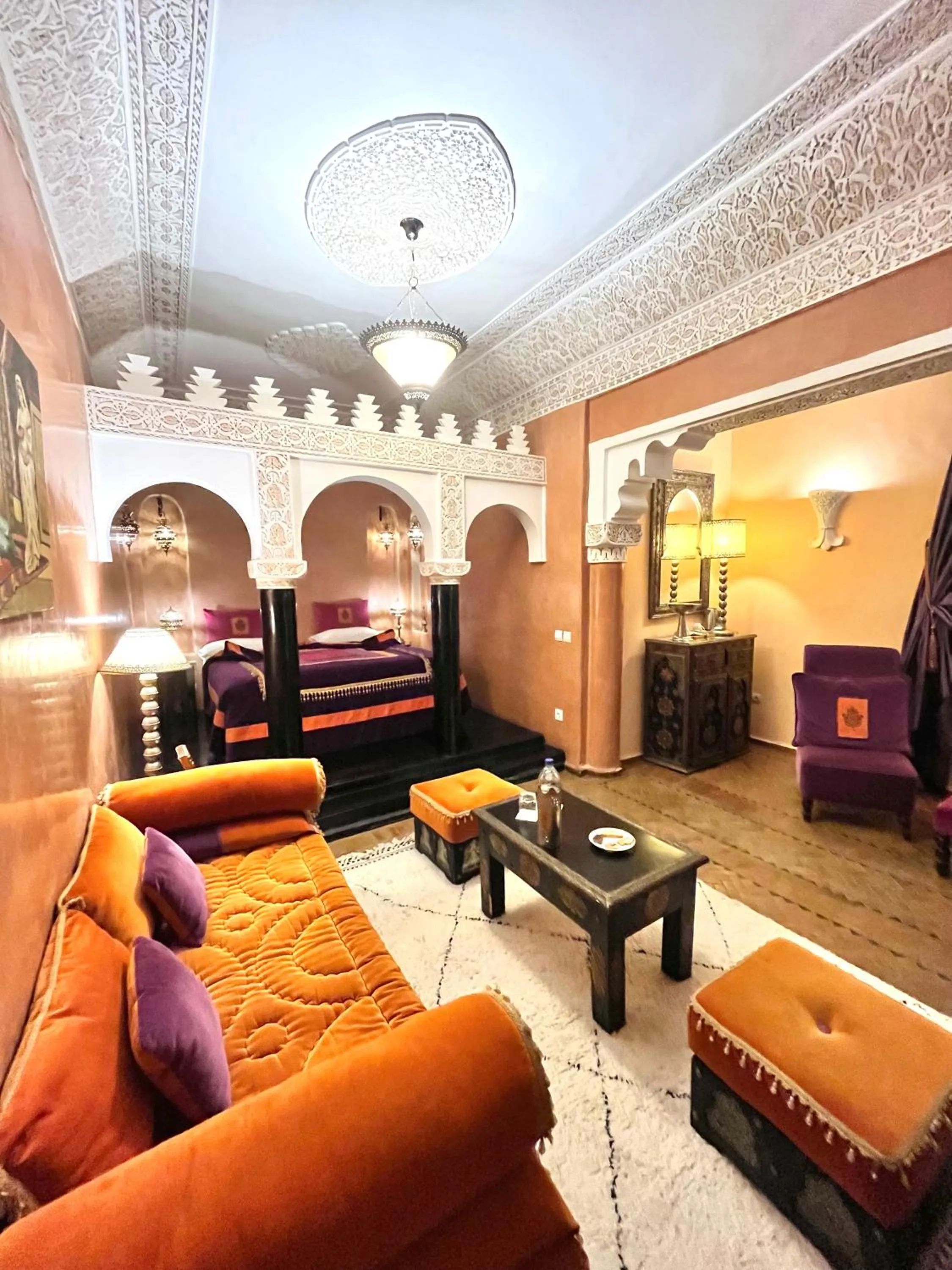 Bed in Riad Fatinat Marrakech