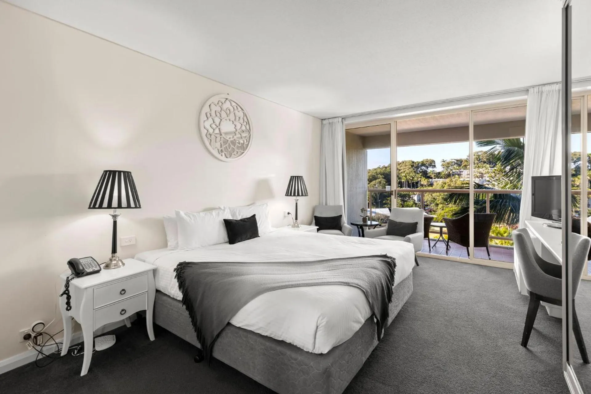 Bedroom, Bed in Pacific Bay Resort