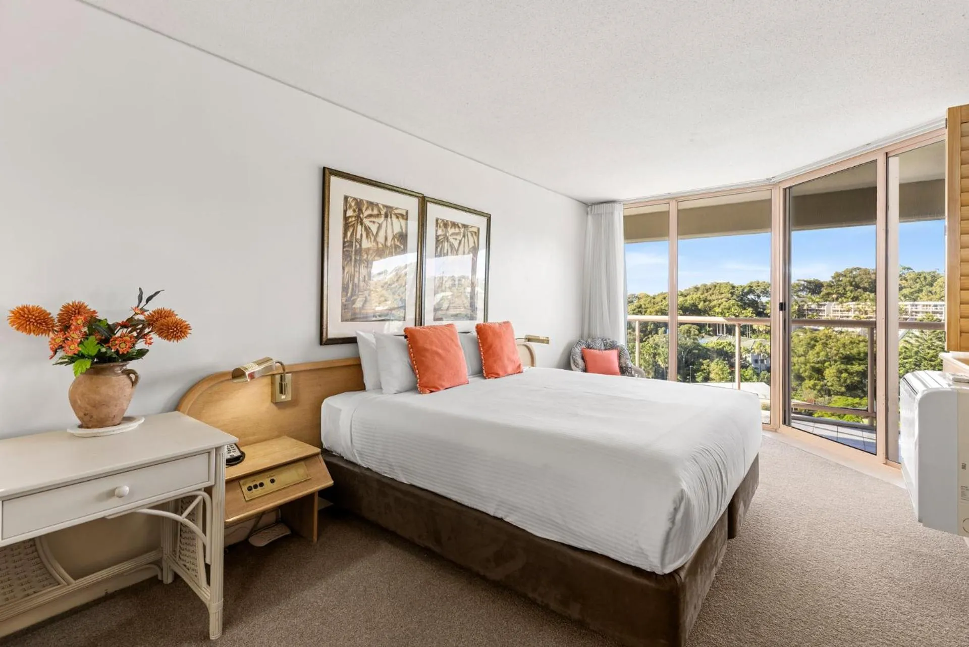 Bedroom, Bed in Pacific Bay Resort