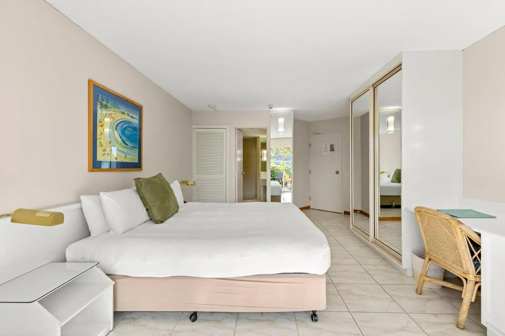 Bedroom, Bed in Pacific Bay Resort Bedroom, Bed in Pacific Bay Resort