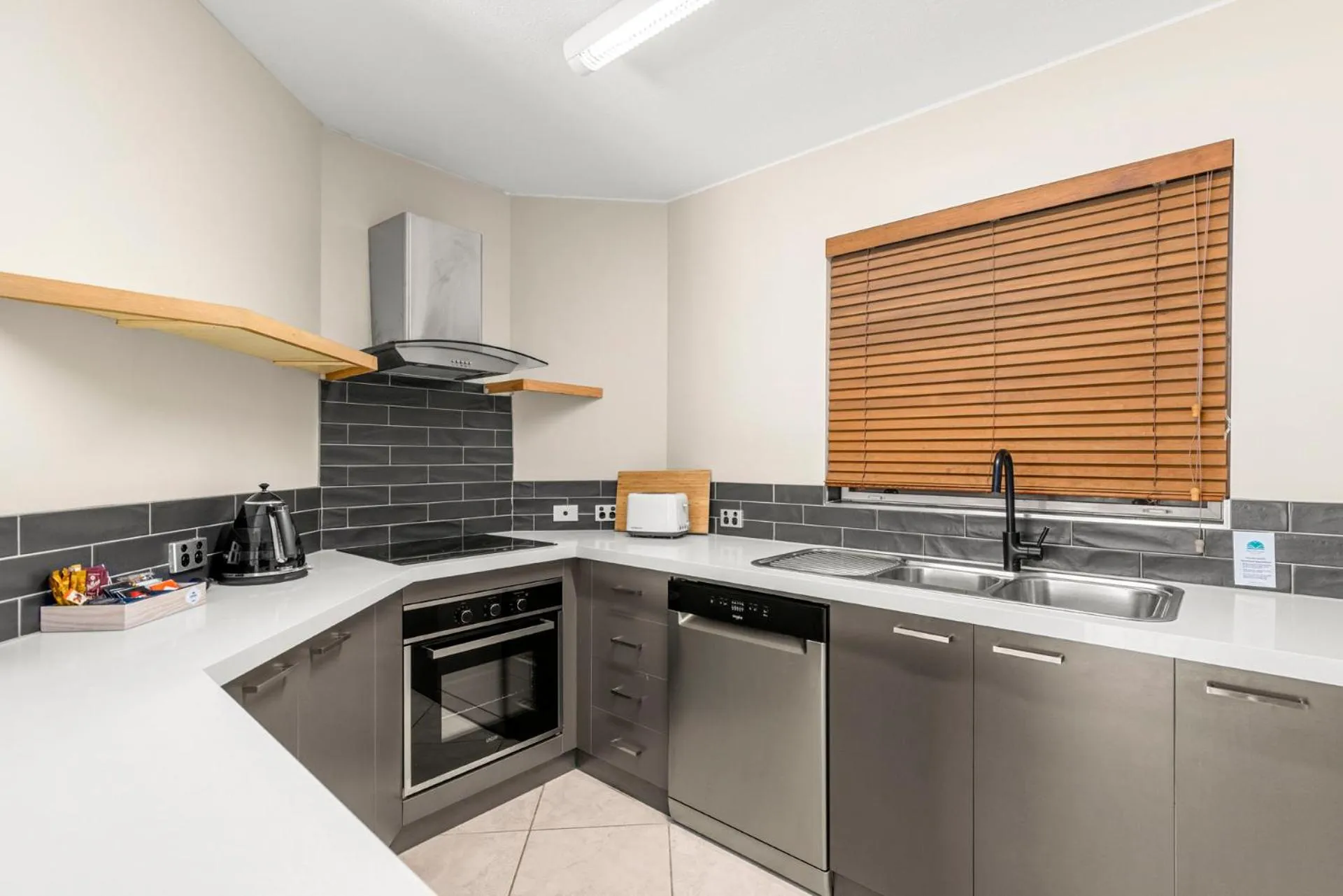 Kitchen or kitchenette in Pacific Bay Resort