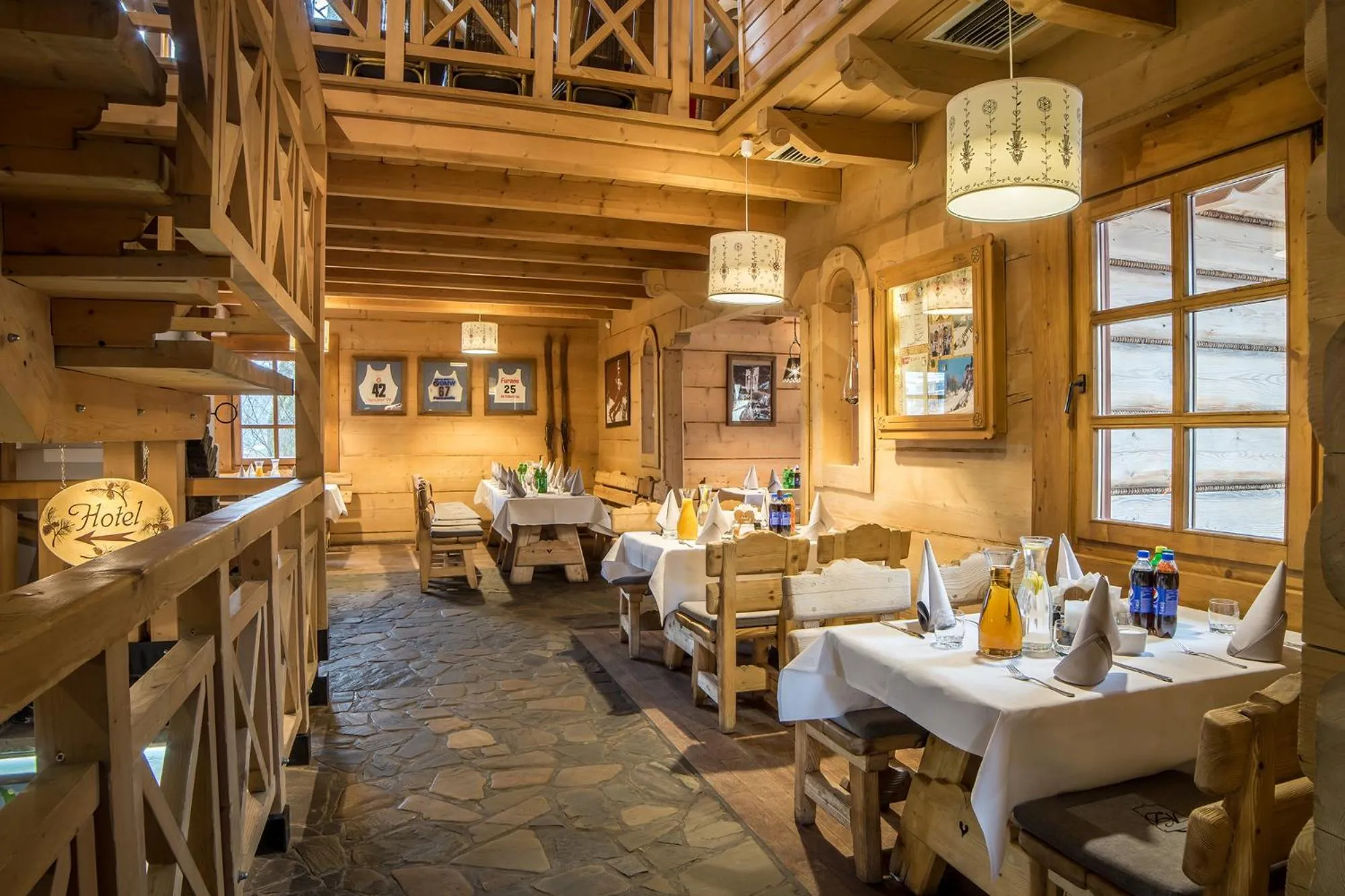 Restaurant/places to eat in Hotel Nosalowy Dwór