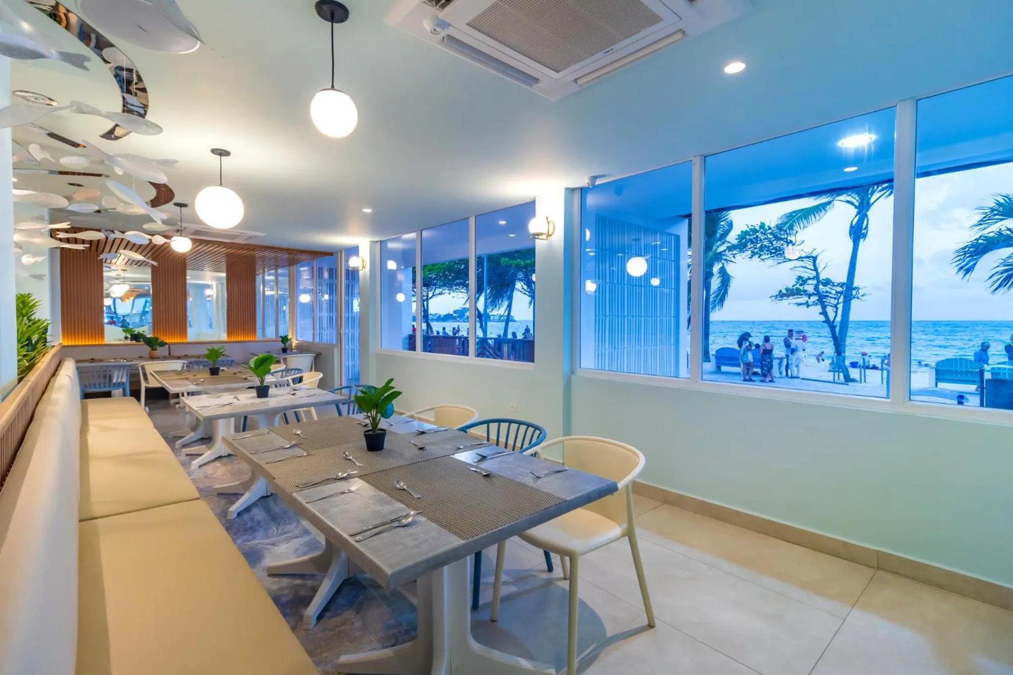 Restaurant/places to eat in Hotel Bahia Sardina