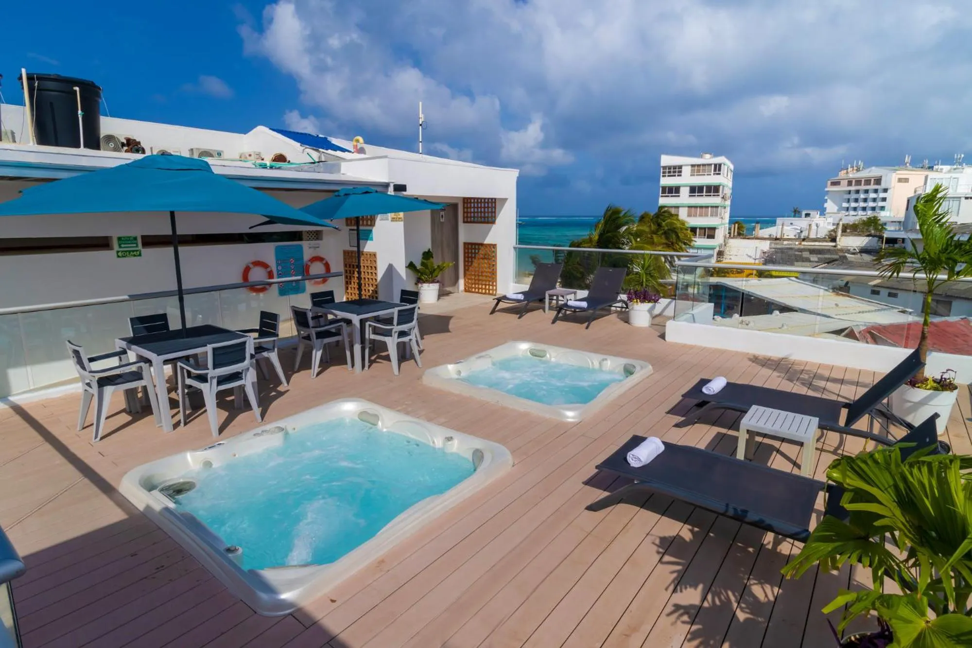 Property building in Hotel Bahia Sardina