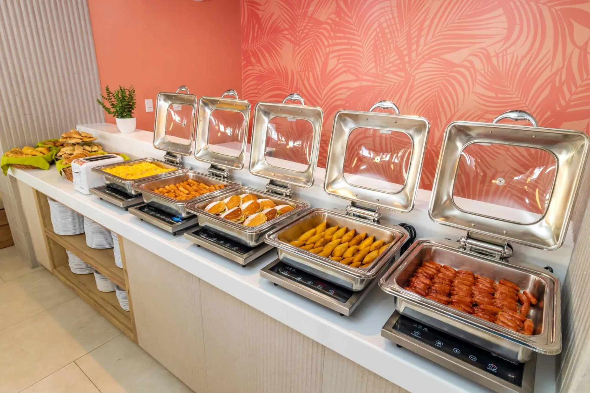 Food and drinks in Hotel Bahia Sardina