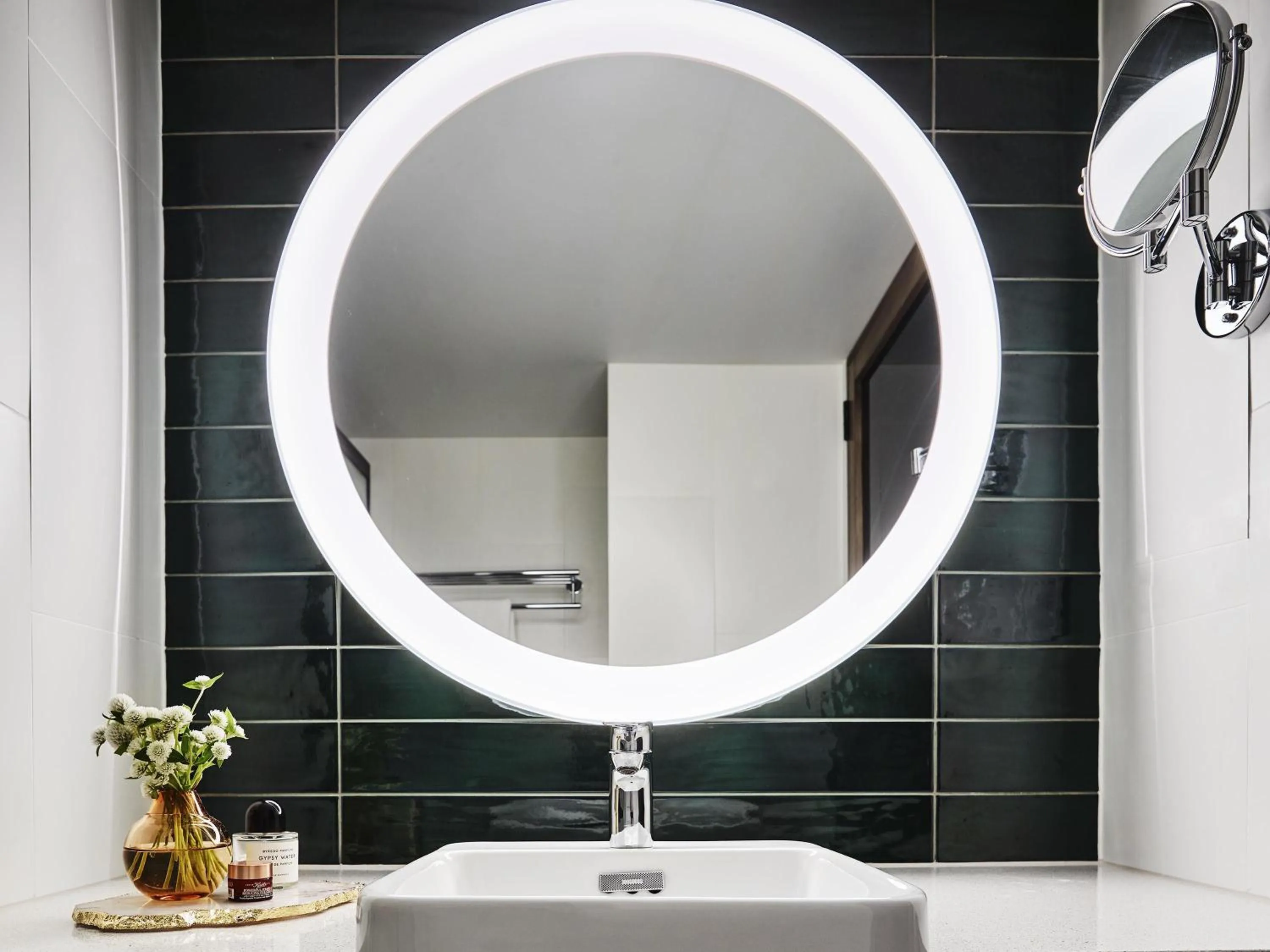 Bedroom in Novotel Sydney Darling Square